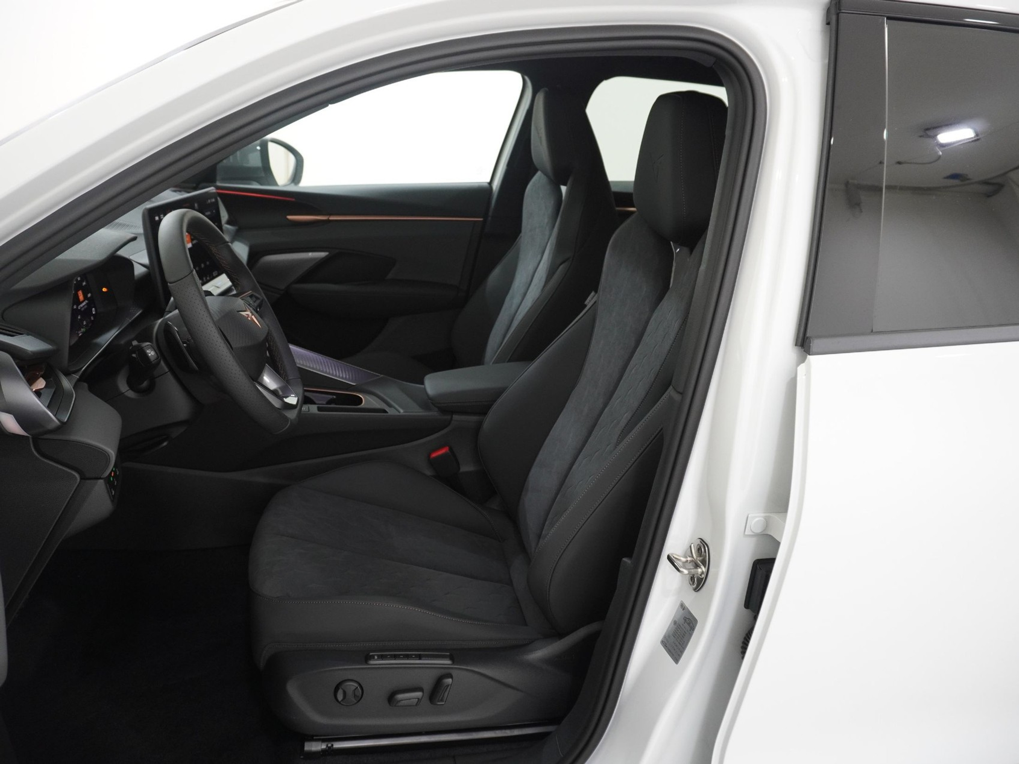 listing desktop thumbnail image 7