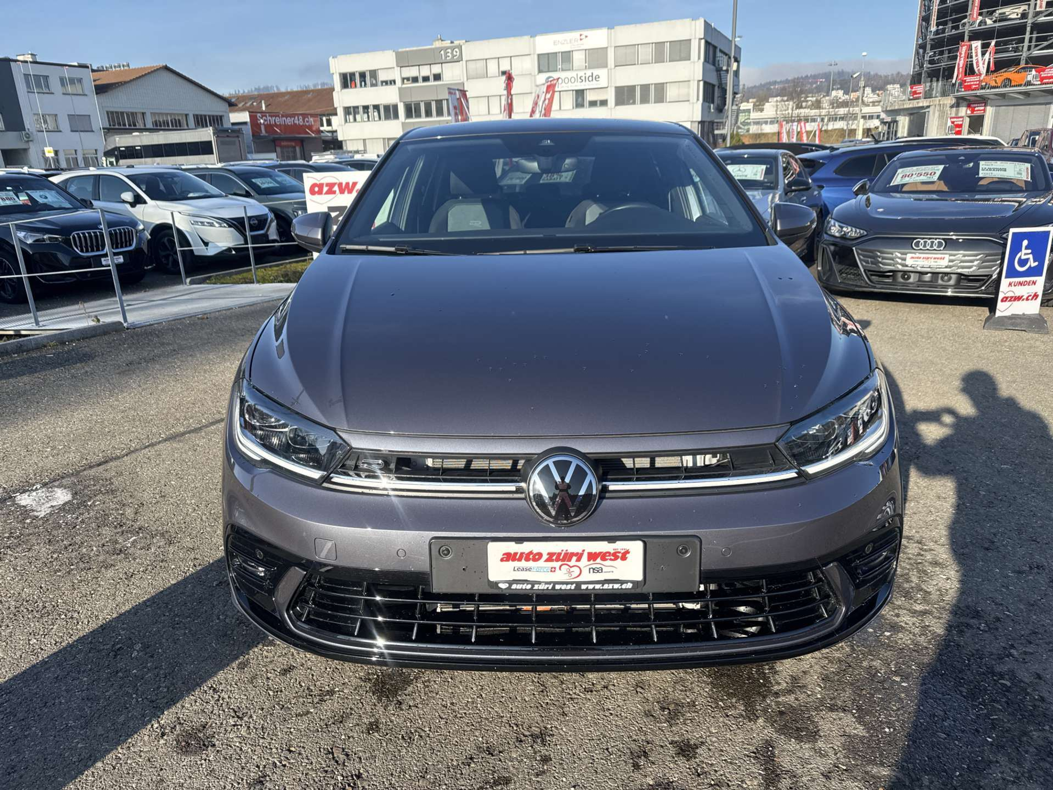 listing desktop thumbnail image 13