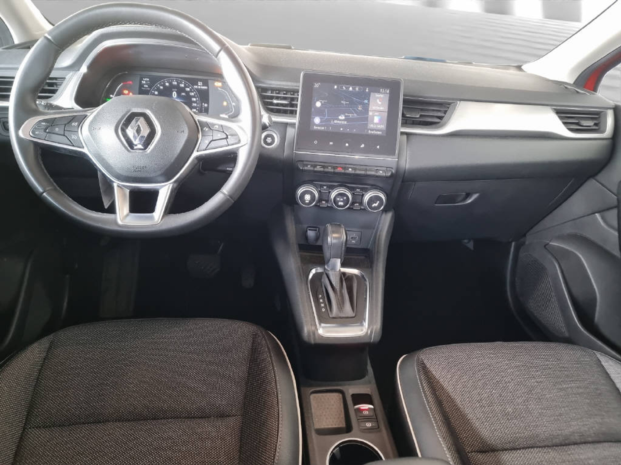 listing desktop thumbnail image 4