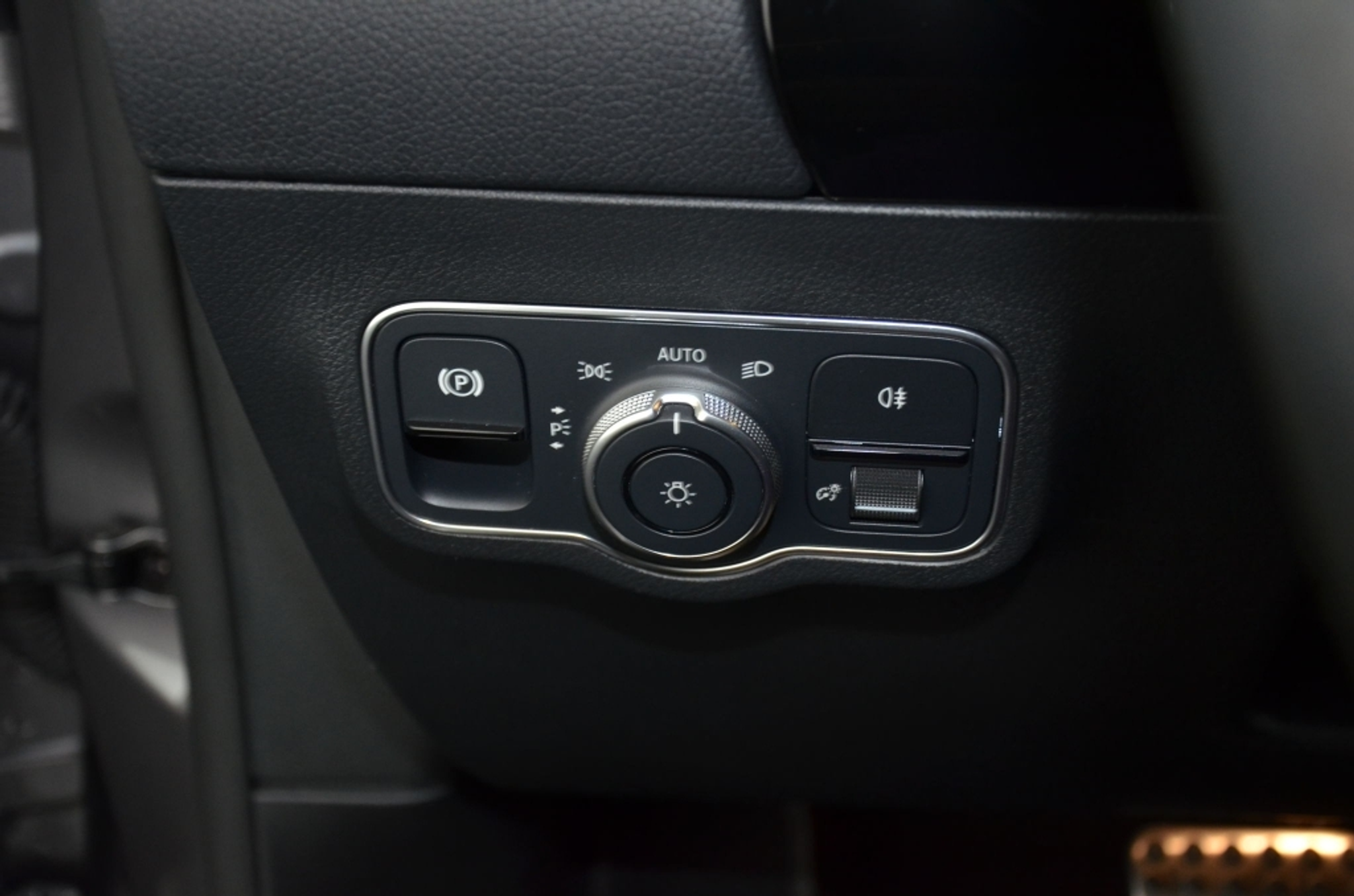 listing desktop thumbnail image 21