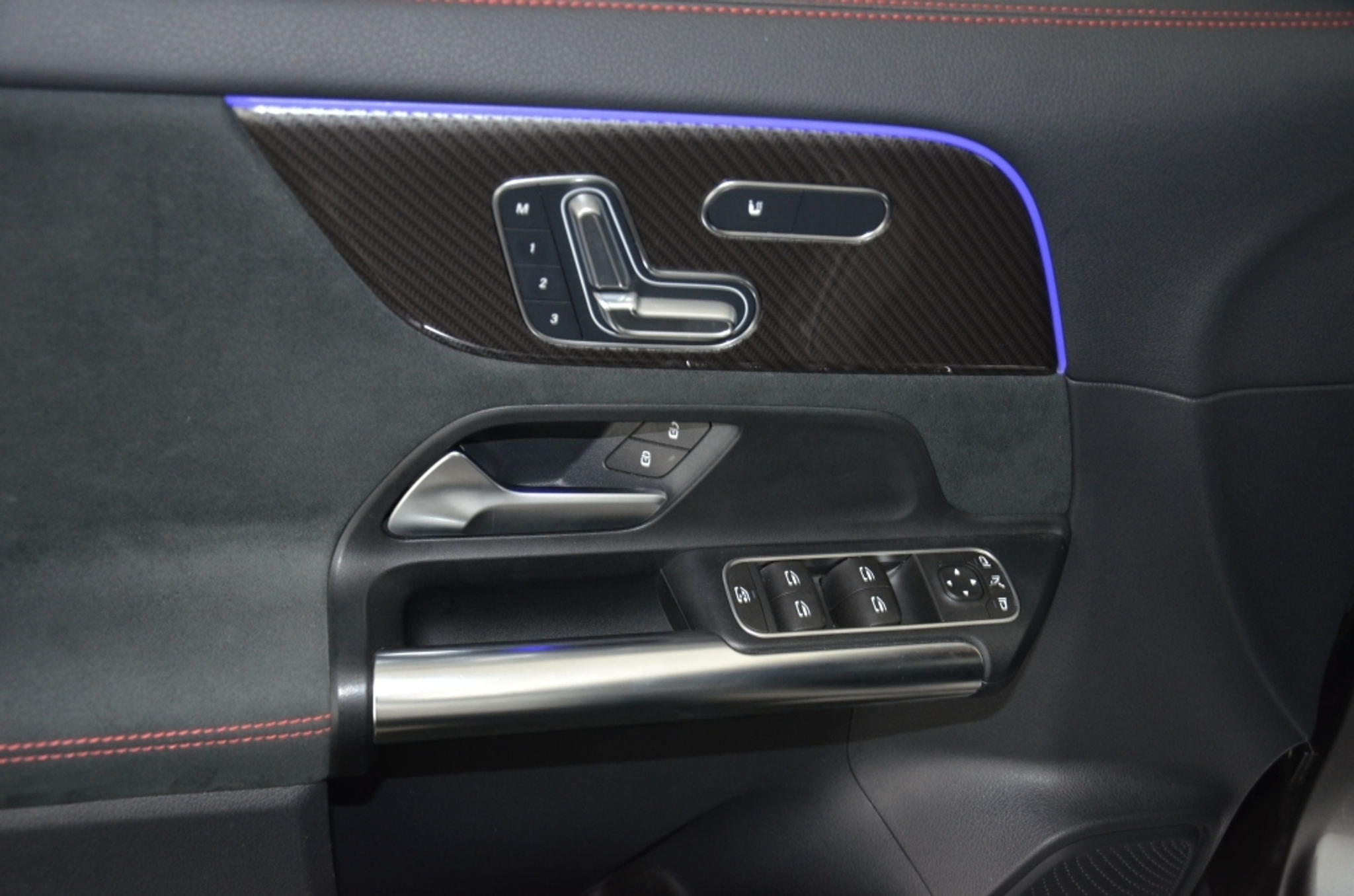 listing desktop thumbnail image 24