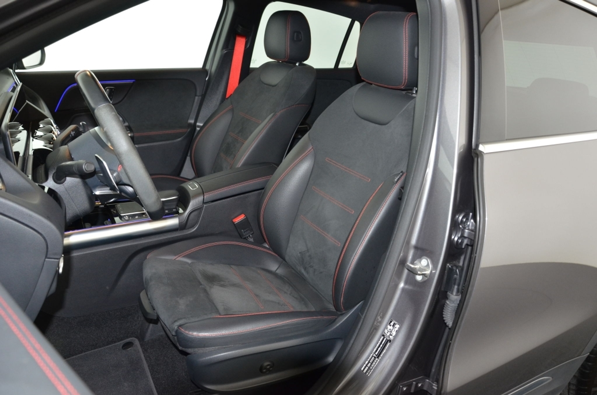 listing desktop thumbnail image 12