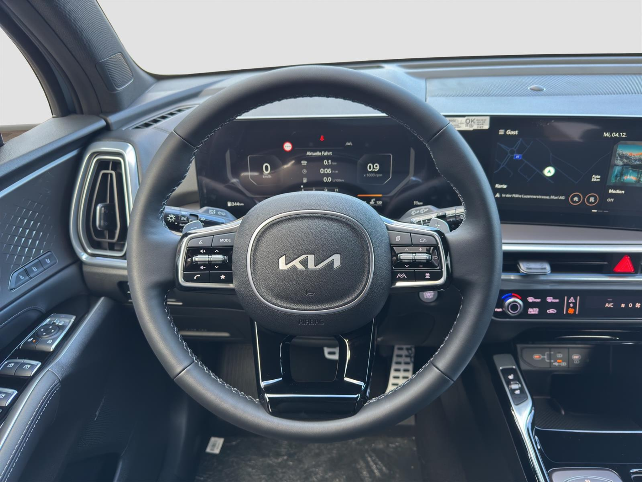 listing desktop thumbnail image 9