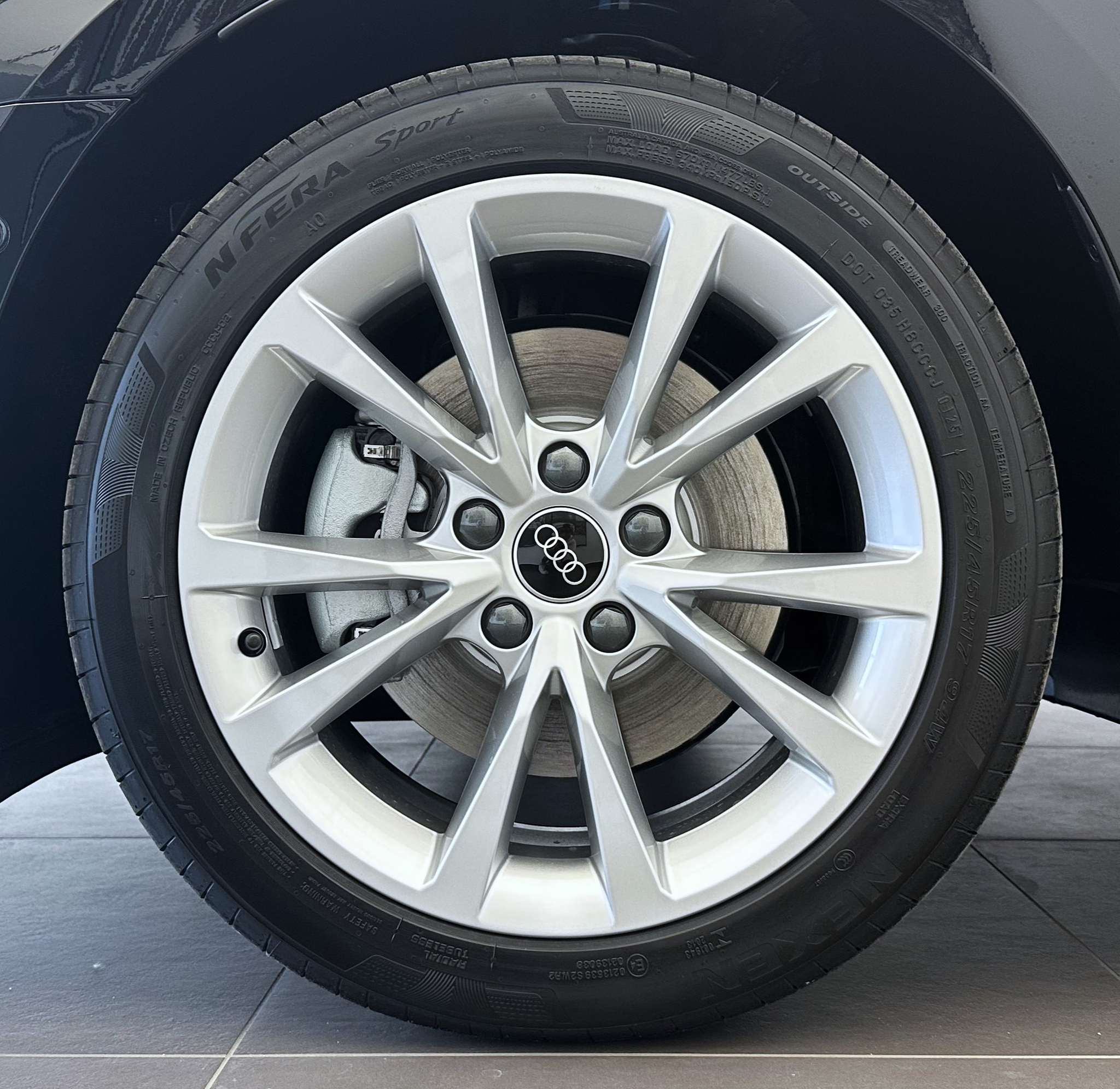 listing desktop thumbnail image 2