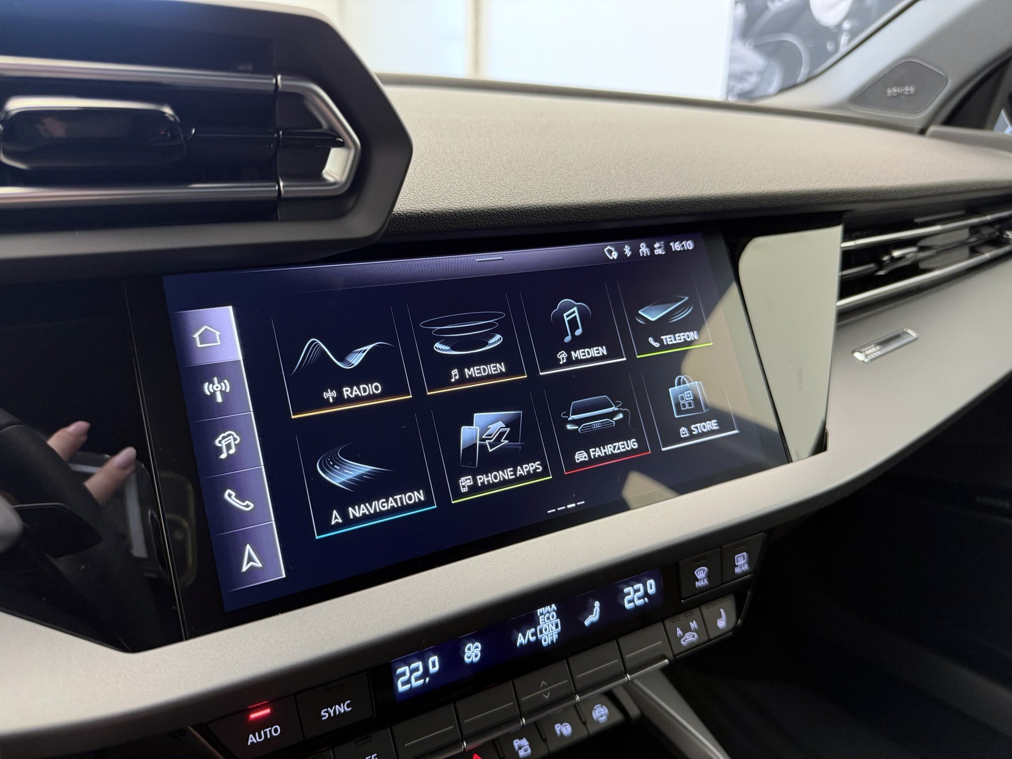 listing desktop thumbnail image 14