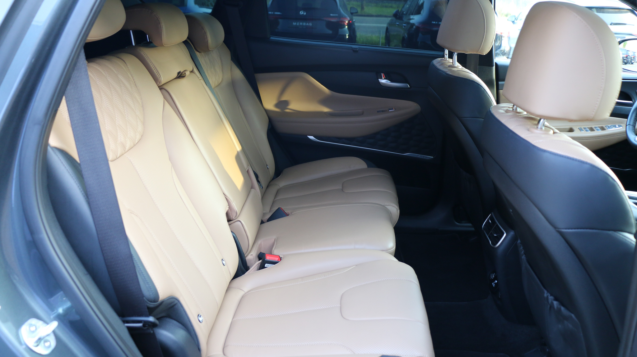 listing desktop thumbnail image 15