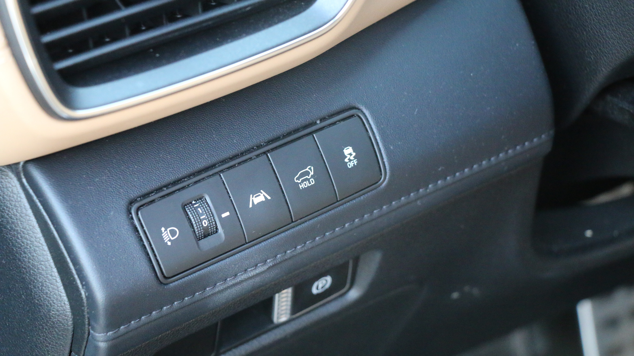 listing desktop thumbnail image 30