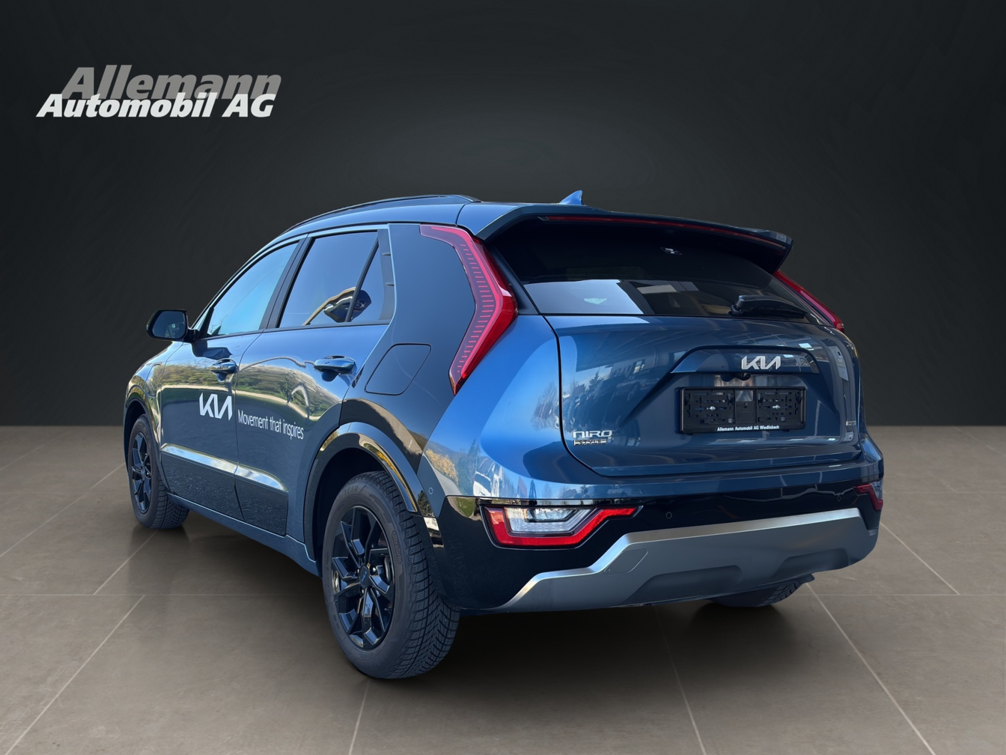 listing desktop thumbnail image 3