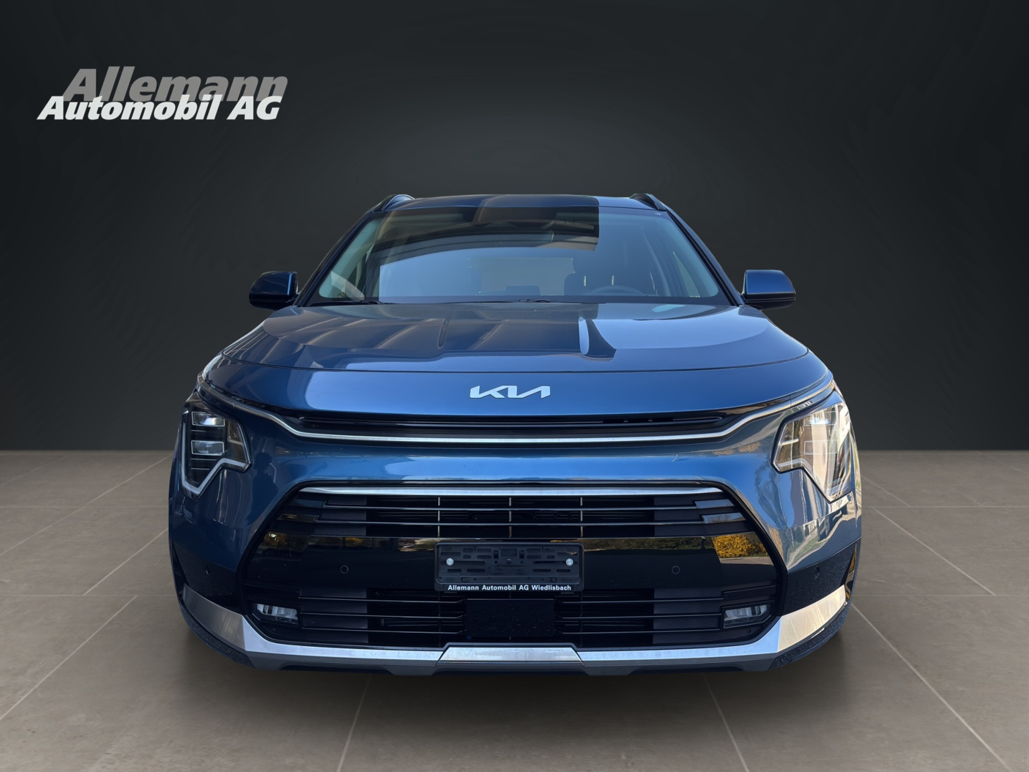 listing desktop thumbnail image 1