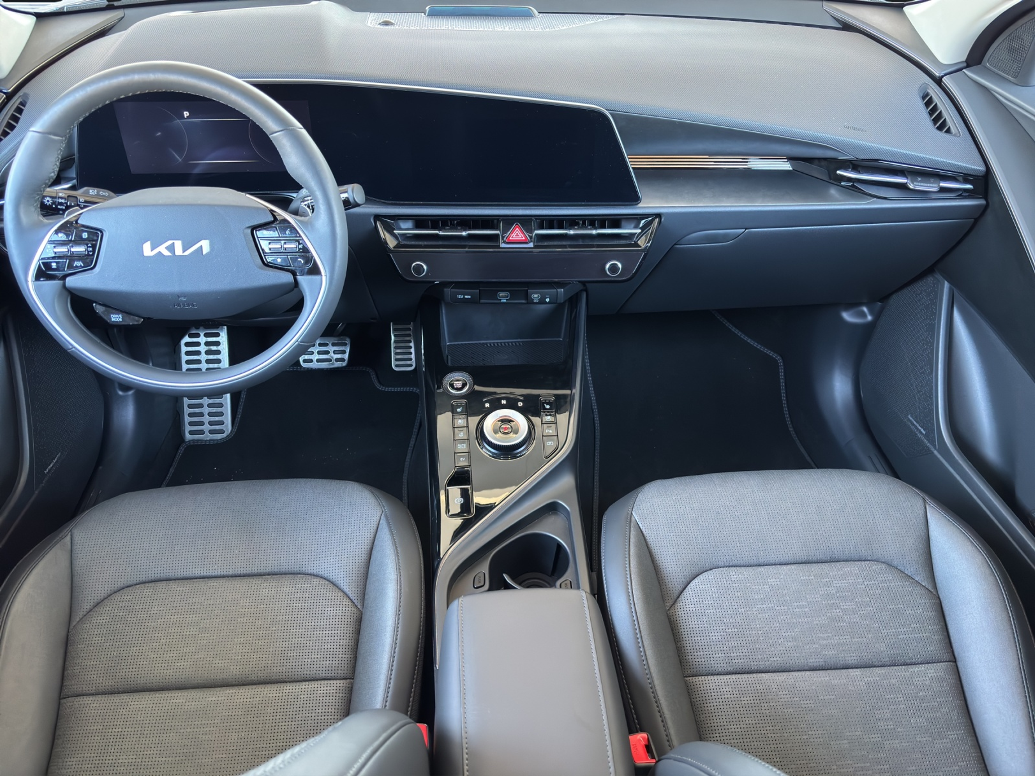 listing desktop thumbnail image 11