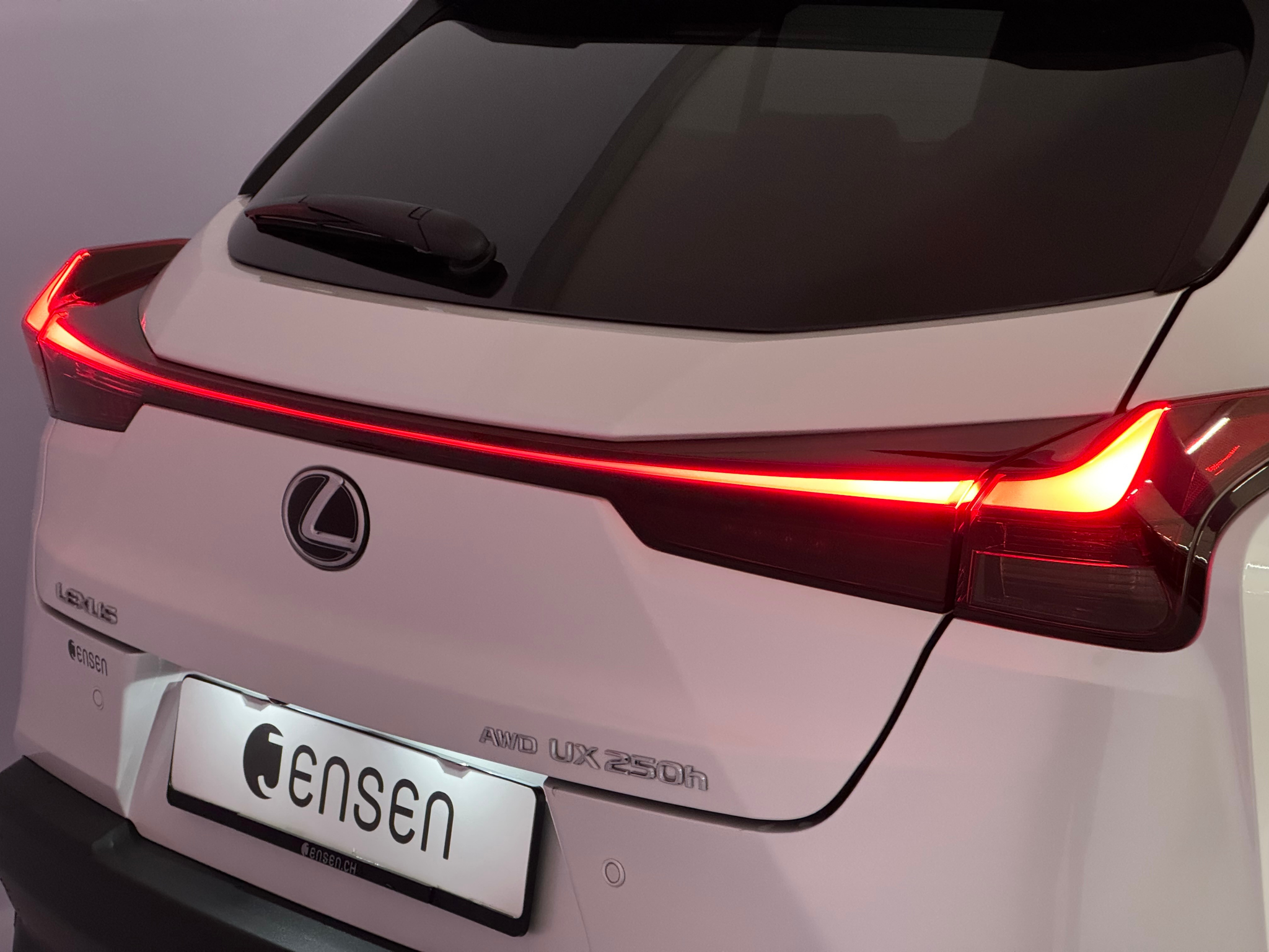 listing desktop thumbnail image 16