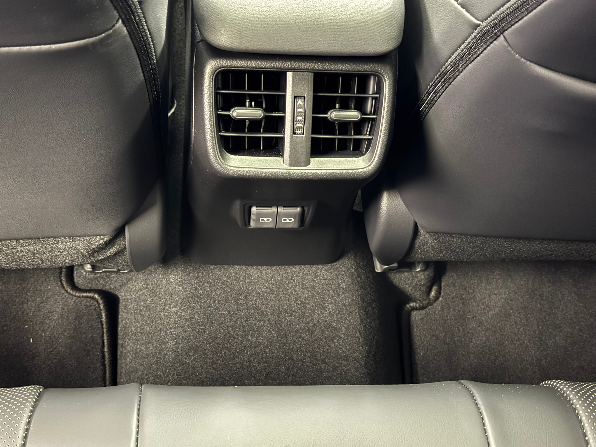 listing desktop thumbnail image 14