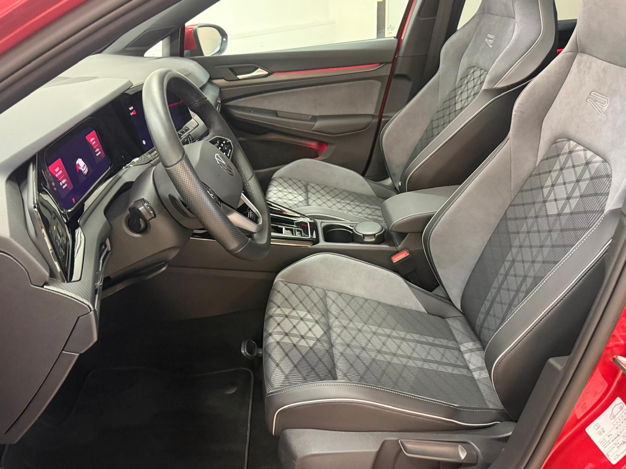 listing desktop thumbnail image 6