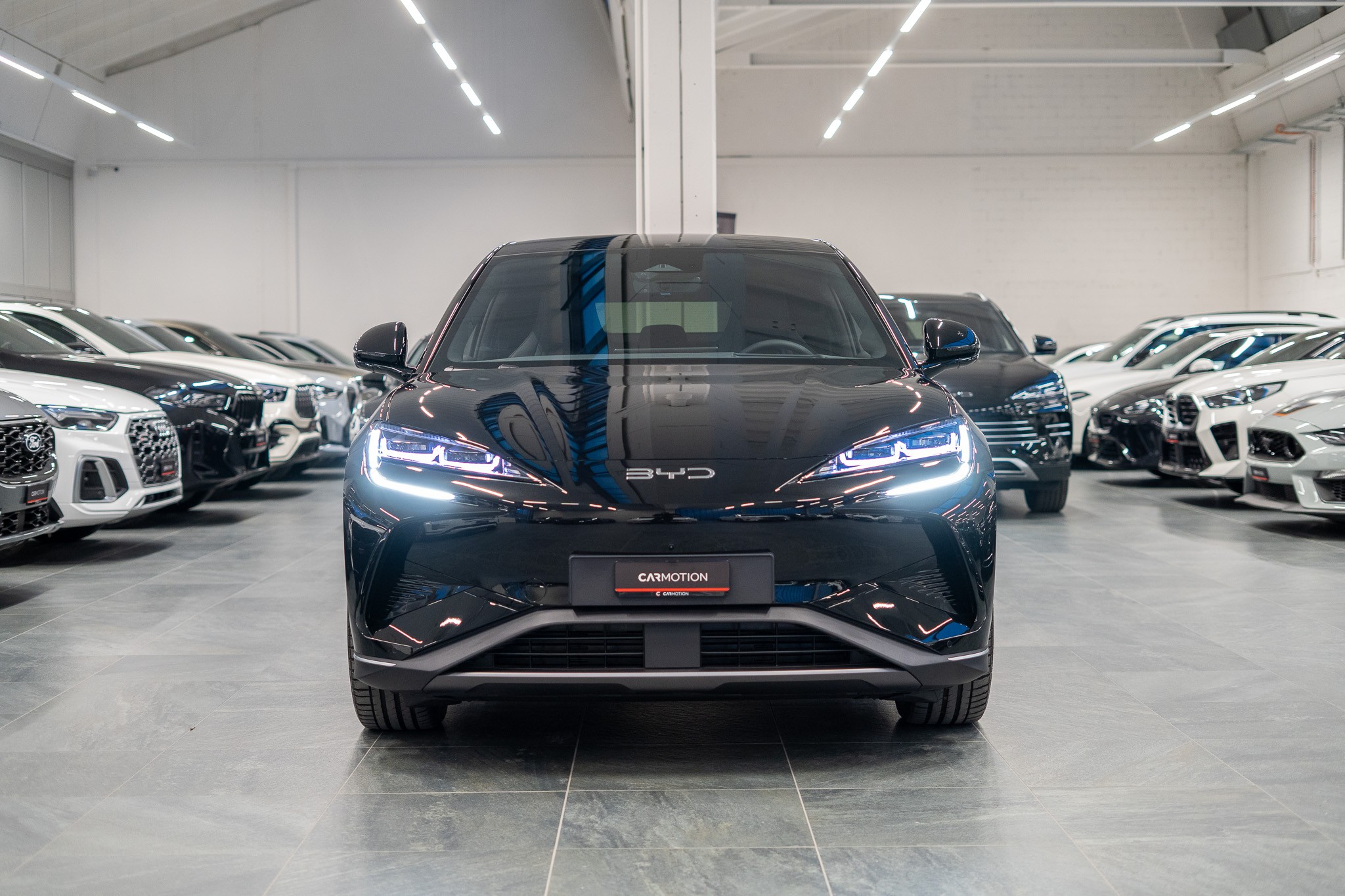 listing desktop thumbnail image 1