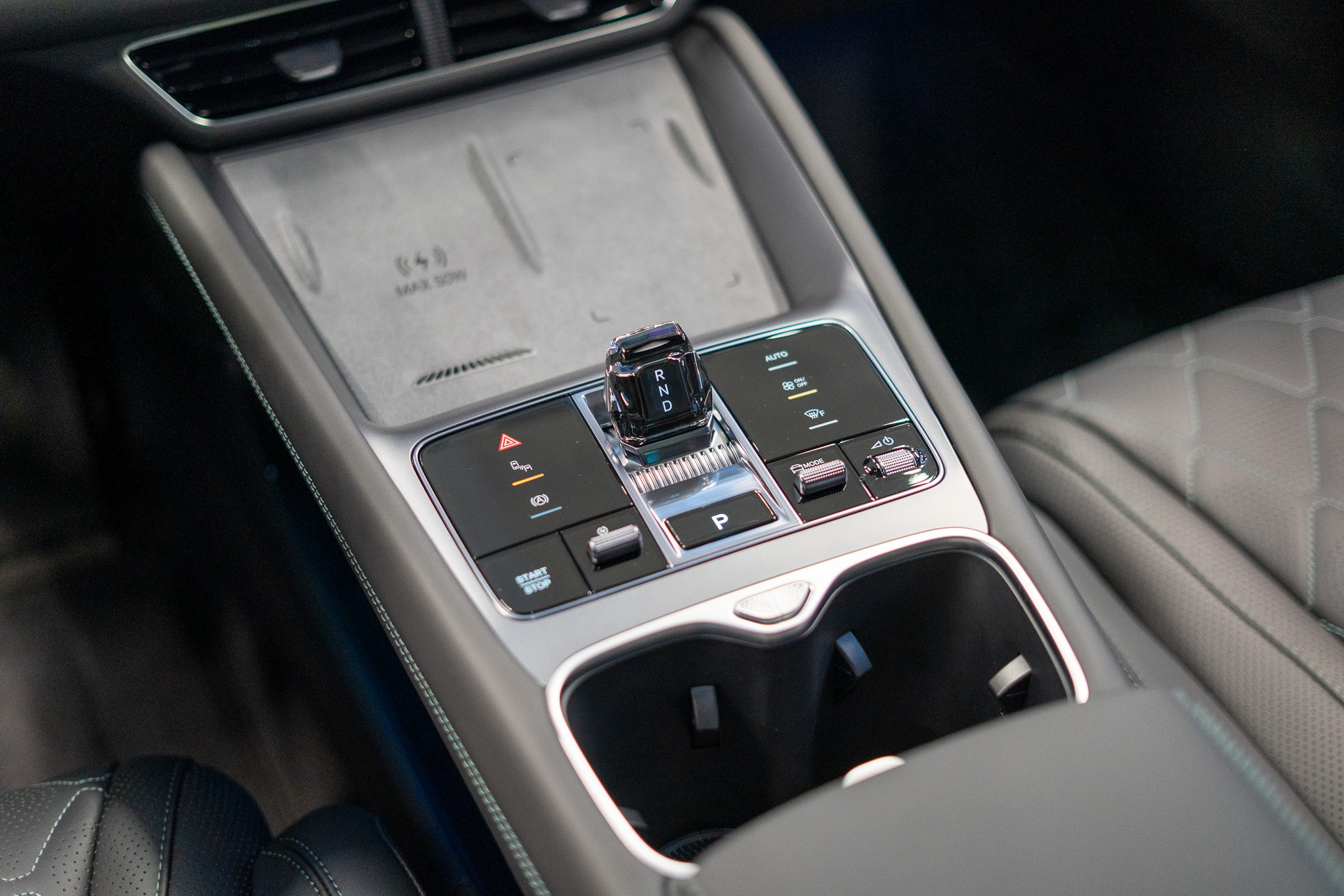 listing desktop thumbnail image 24