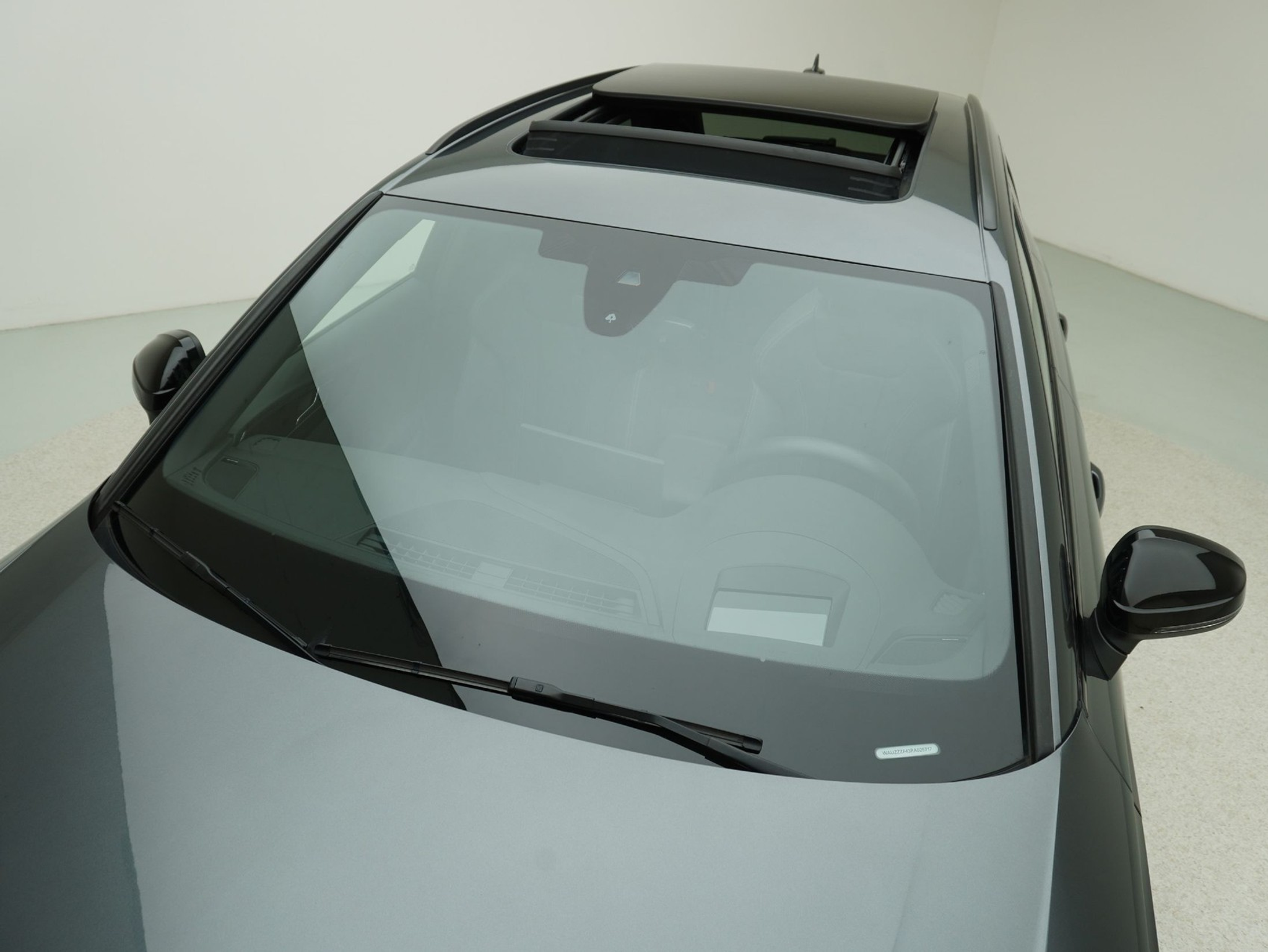 listing desktop thumbnail image 6