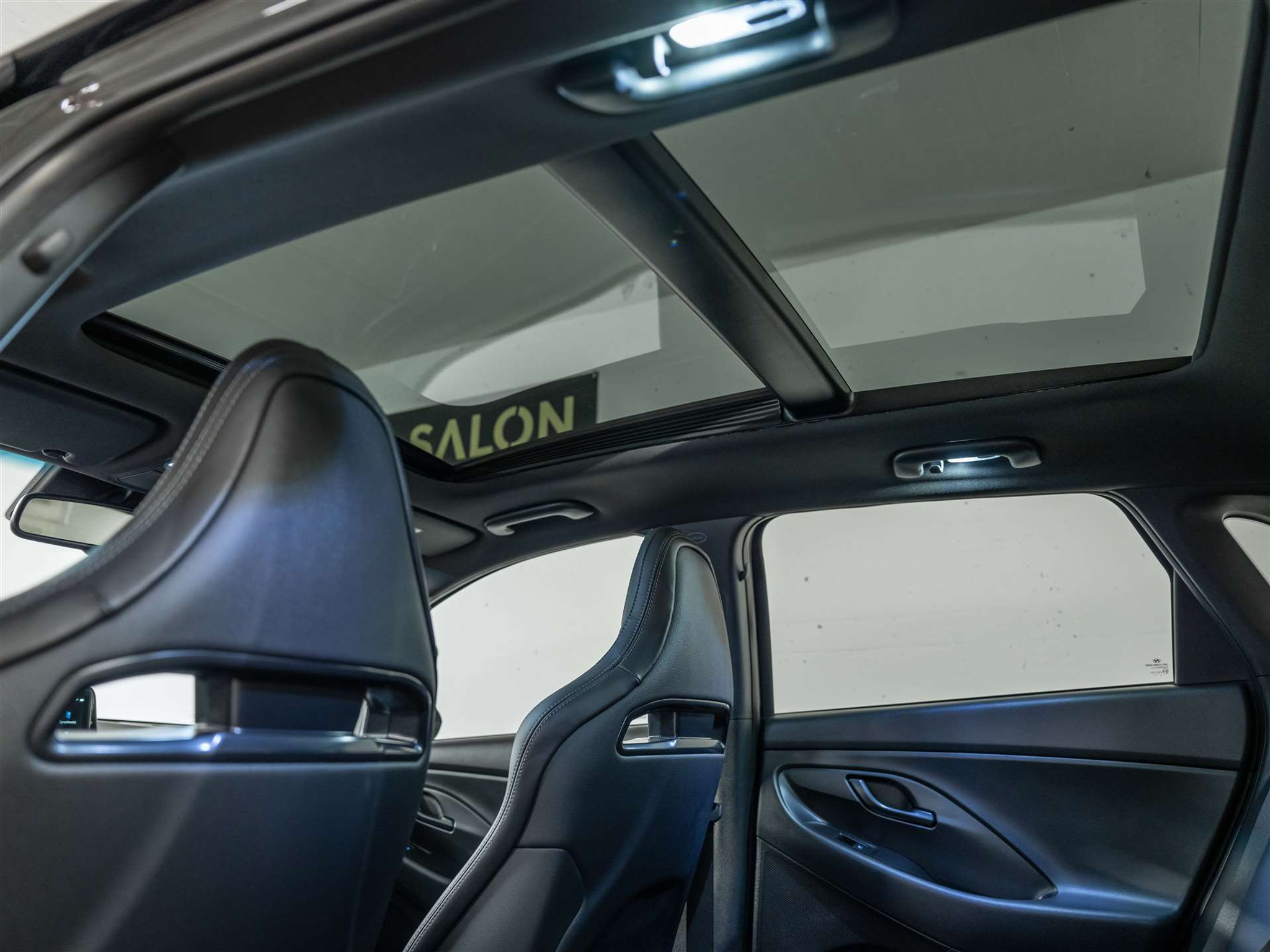 listing desktop thumbnail image 25