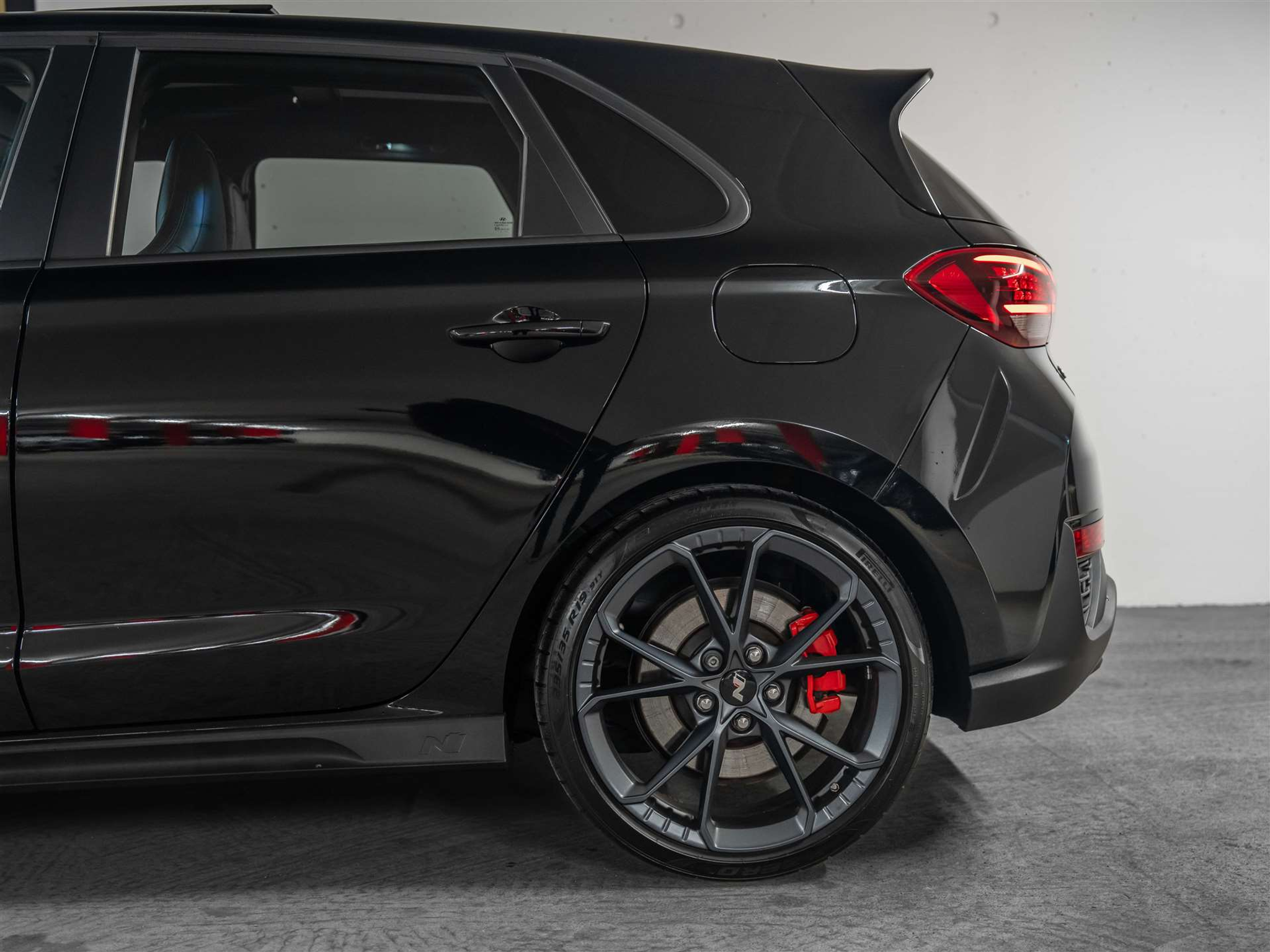 listing desktop thumbnail image 16