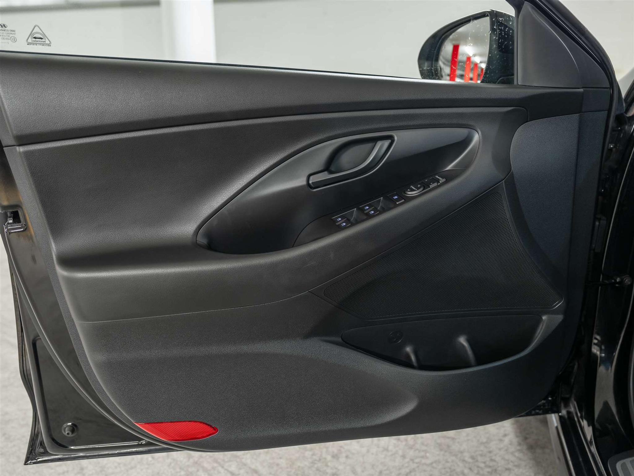 listing desktop thumbnail image 22