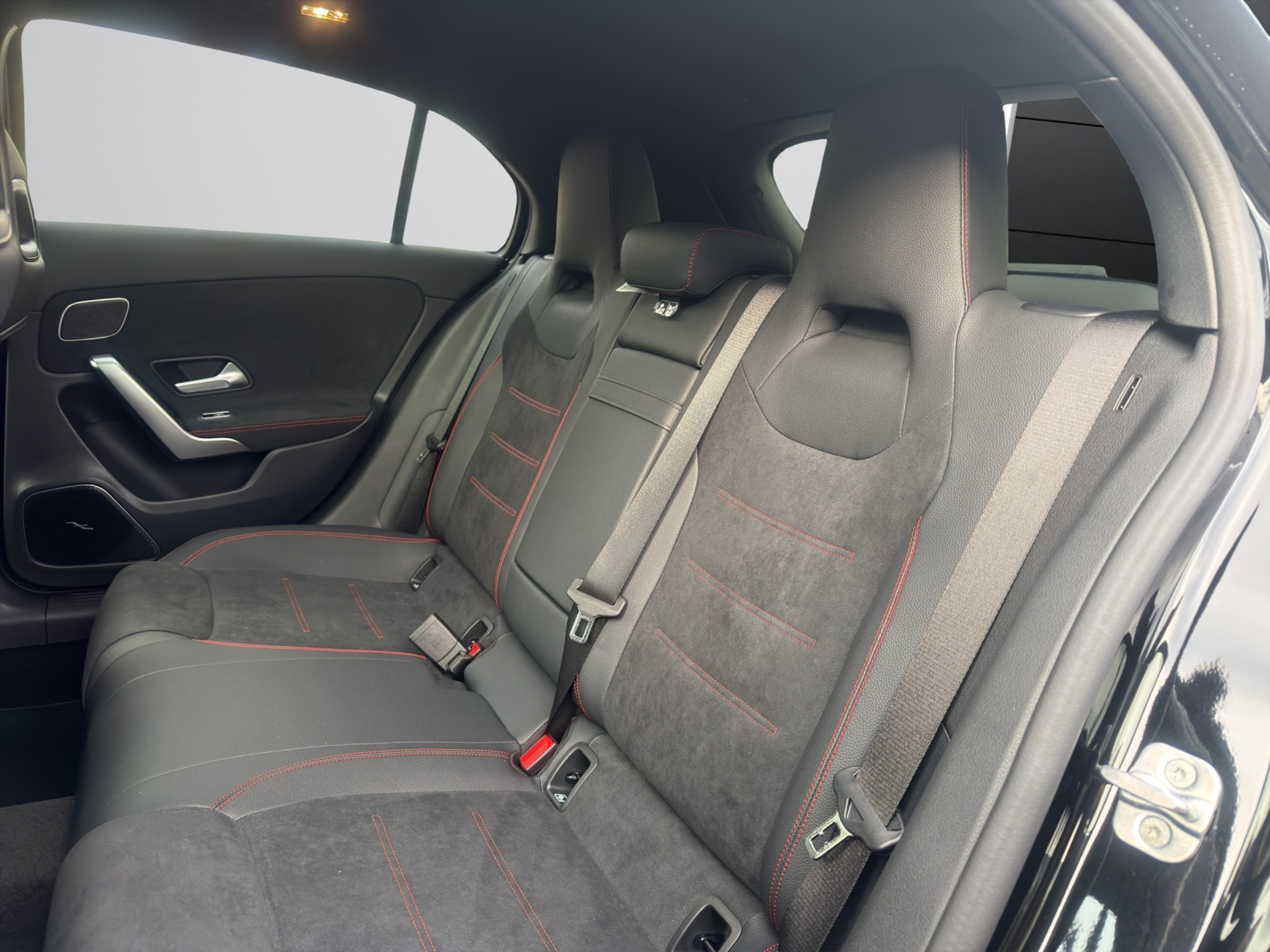 listing desktop thumbnail image 13