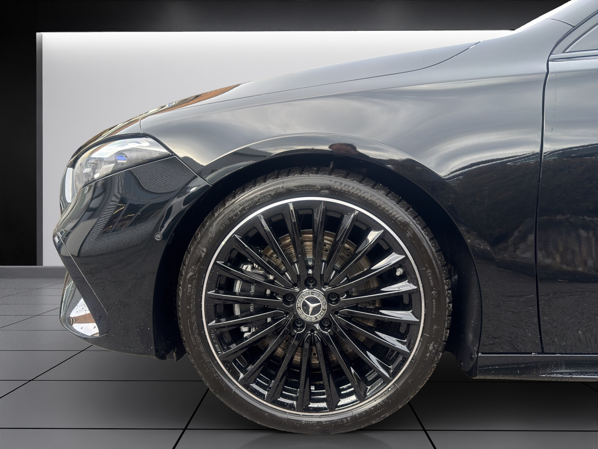 listing desktop thumbnail image 5