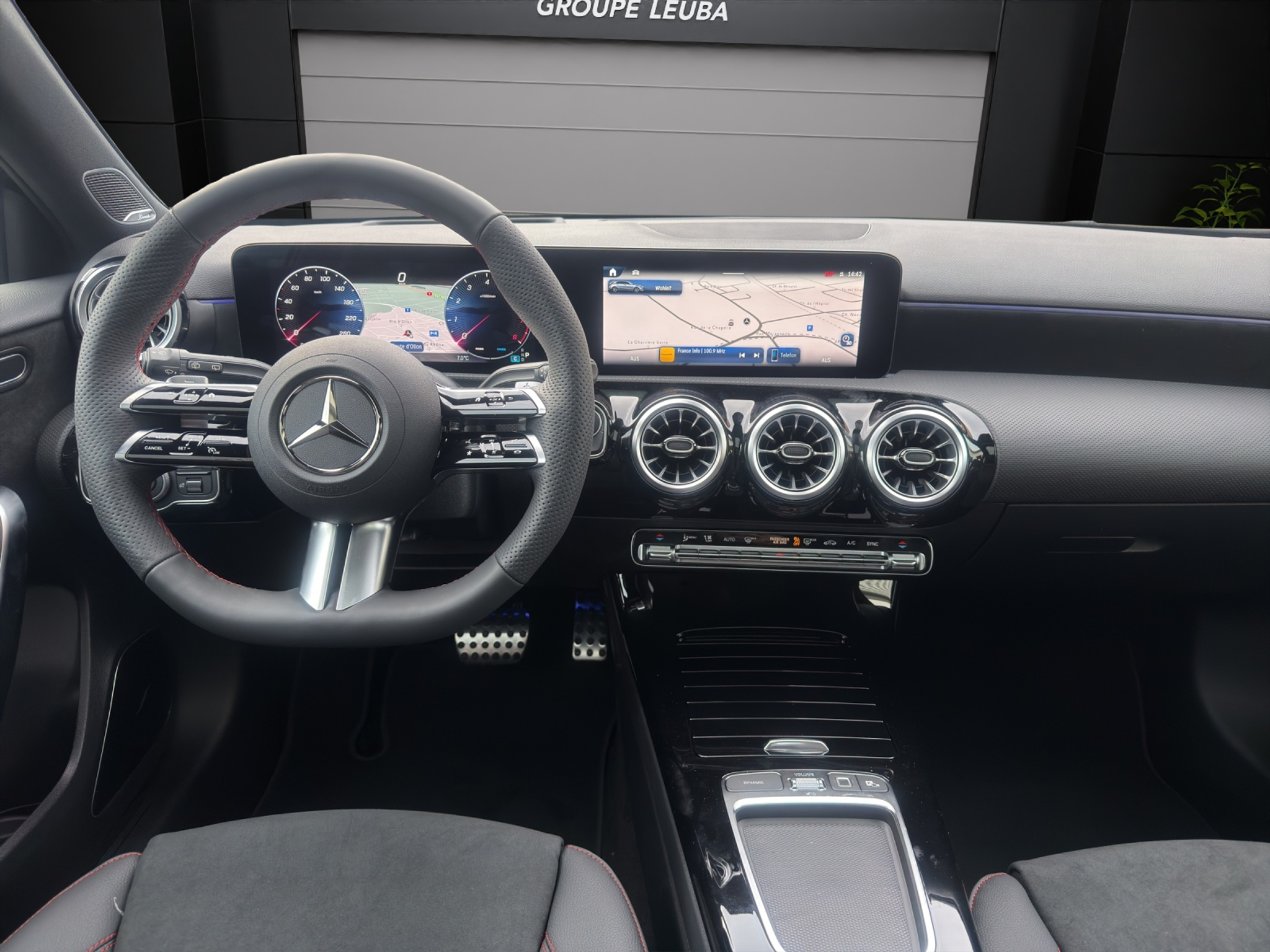 listing desktop thumbnail image 7