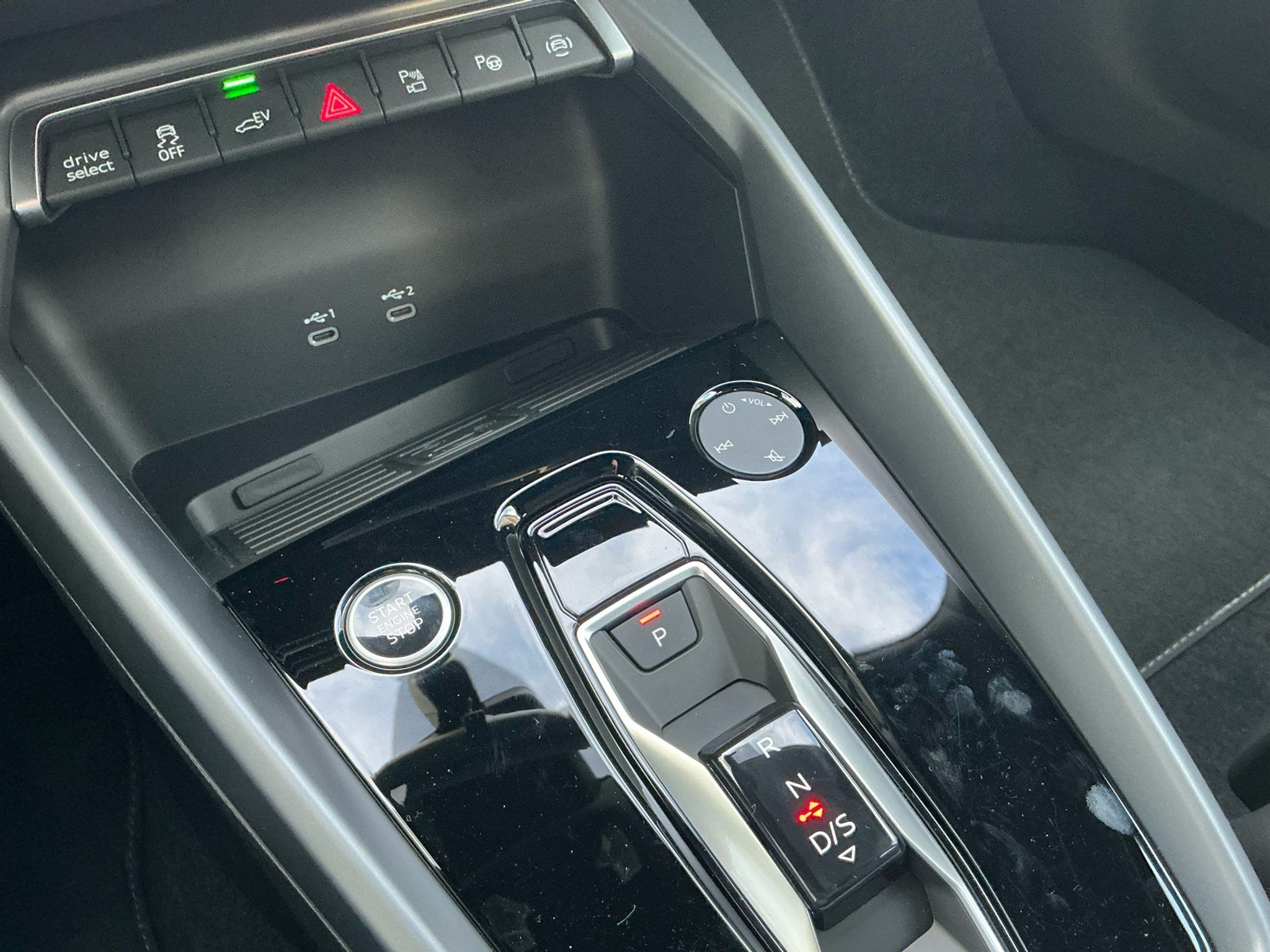 listing desktop thumbnail image 26