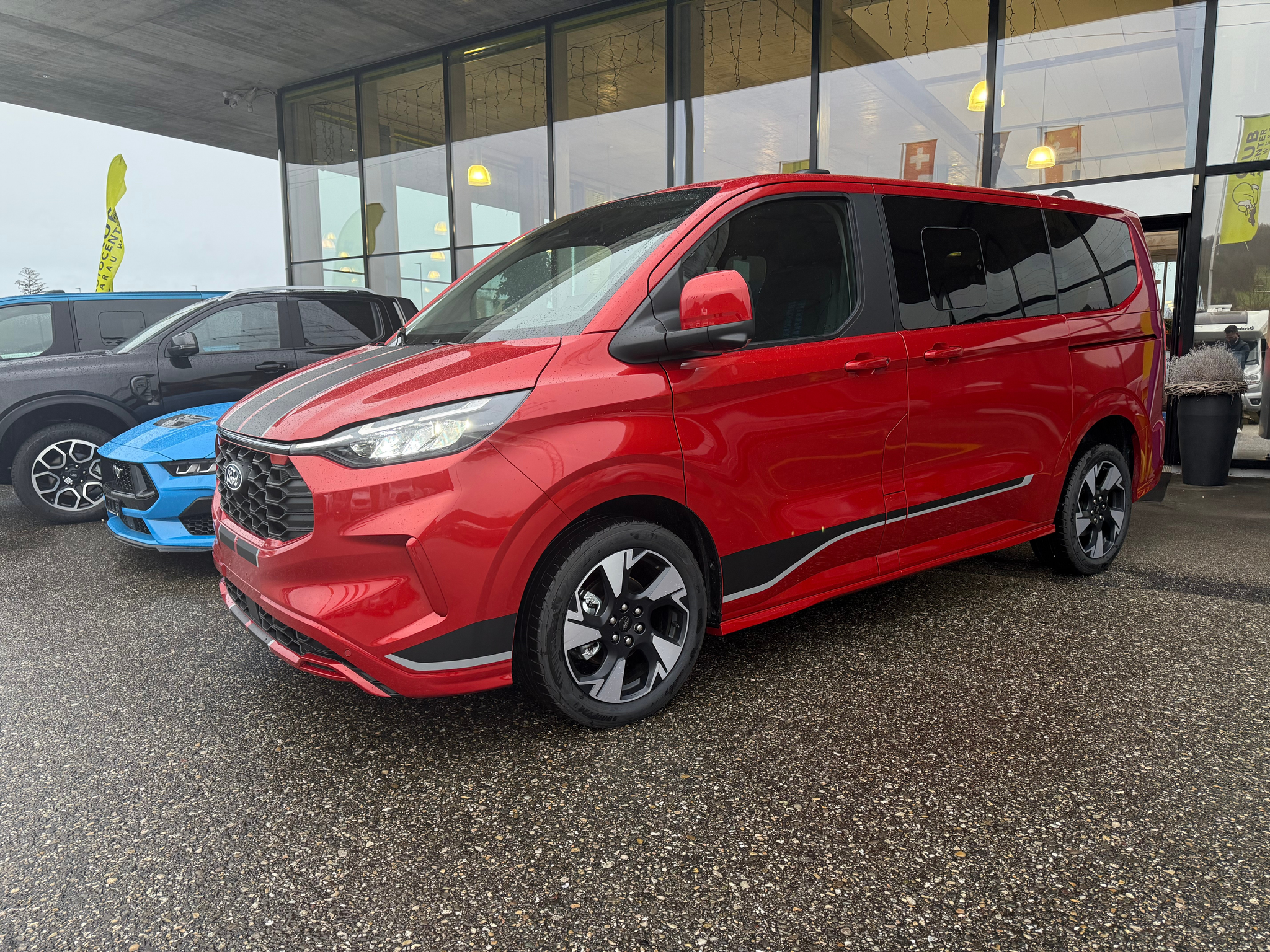 listing desktop thumbnail image 3