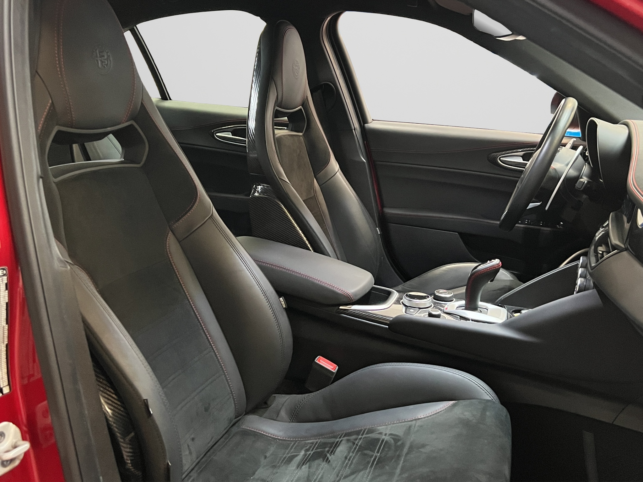 listing desktop thumbnail image 11