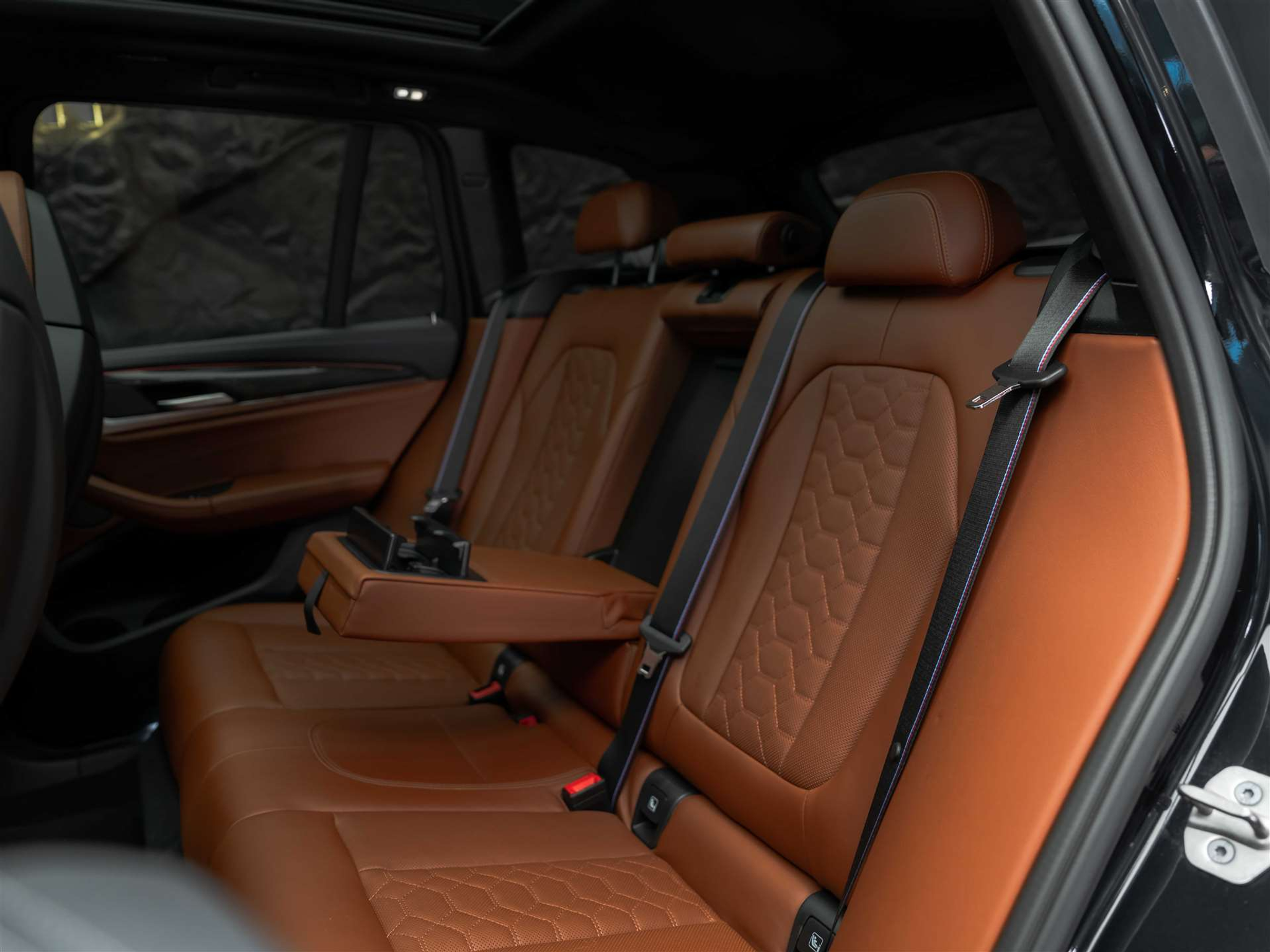 listing desktop thumbnail image 13