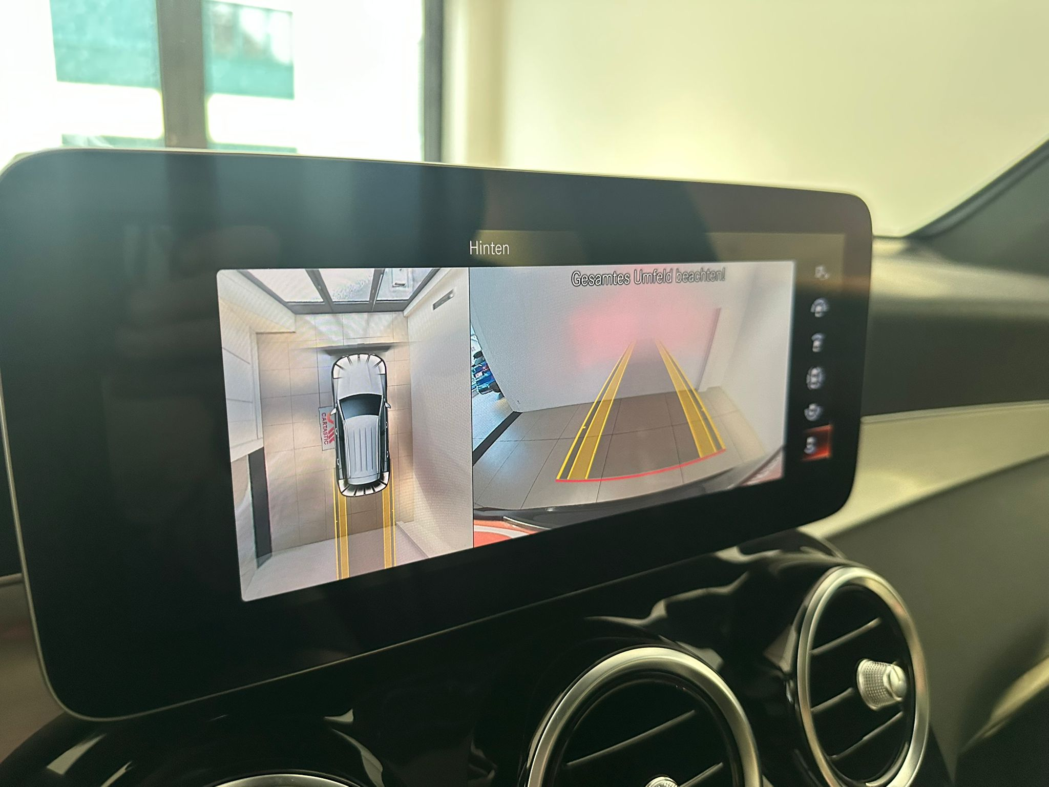 listing desktop thumbnail image 11