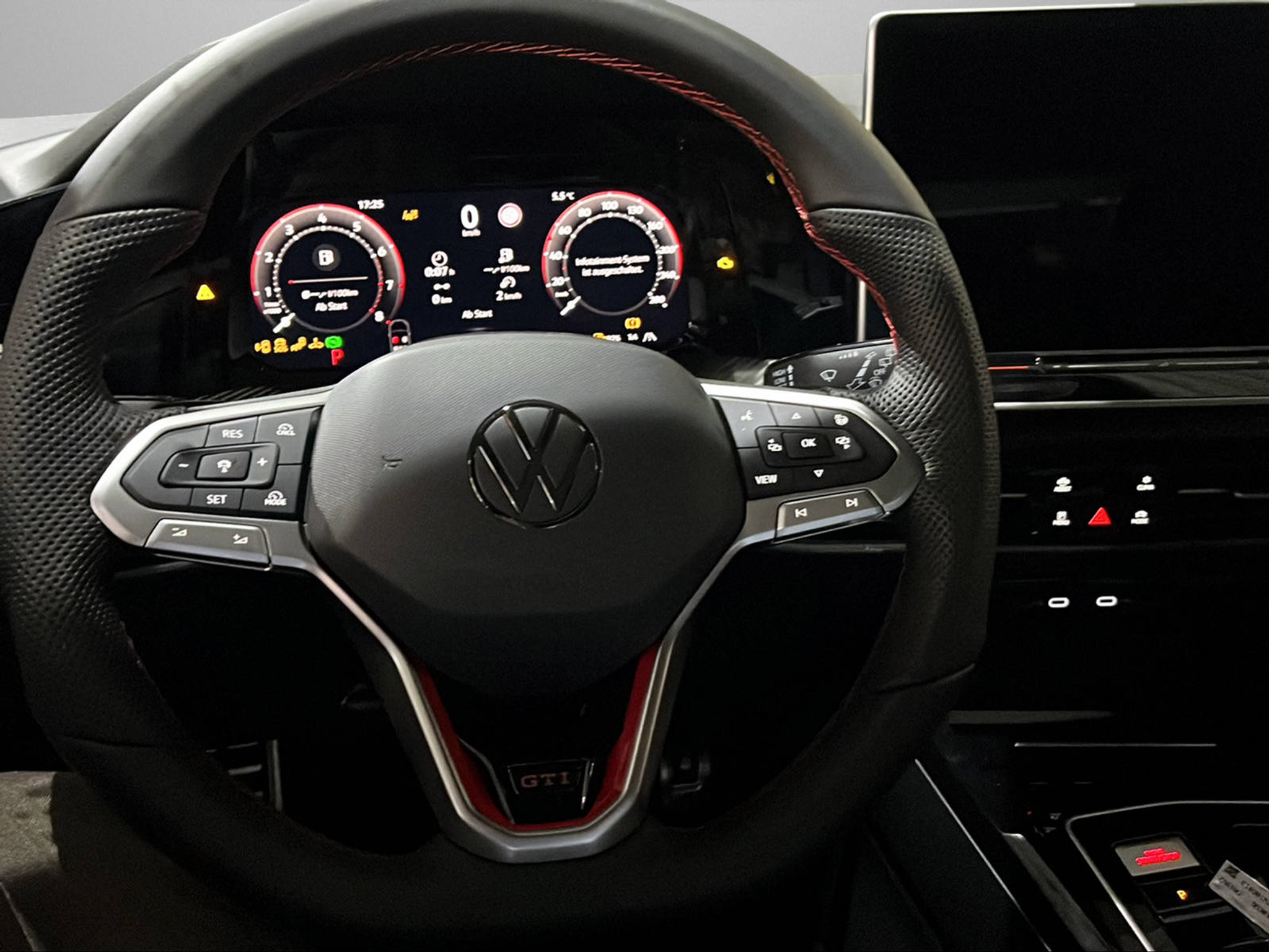 listing desktop thumbnail image 6