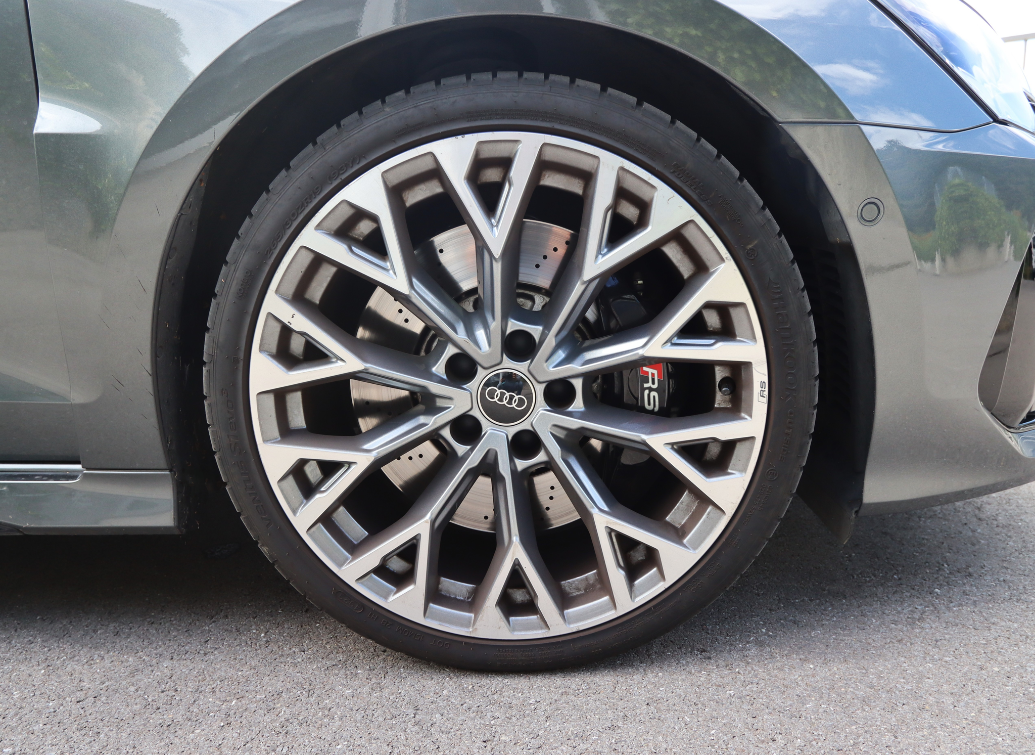 listing desktop thumbnail image 25