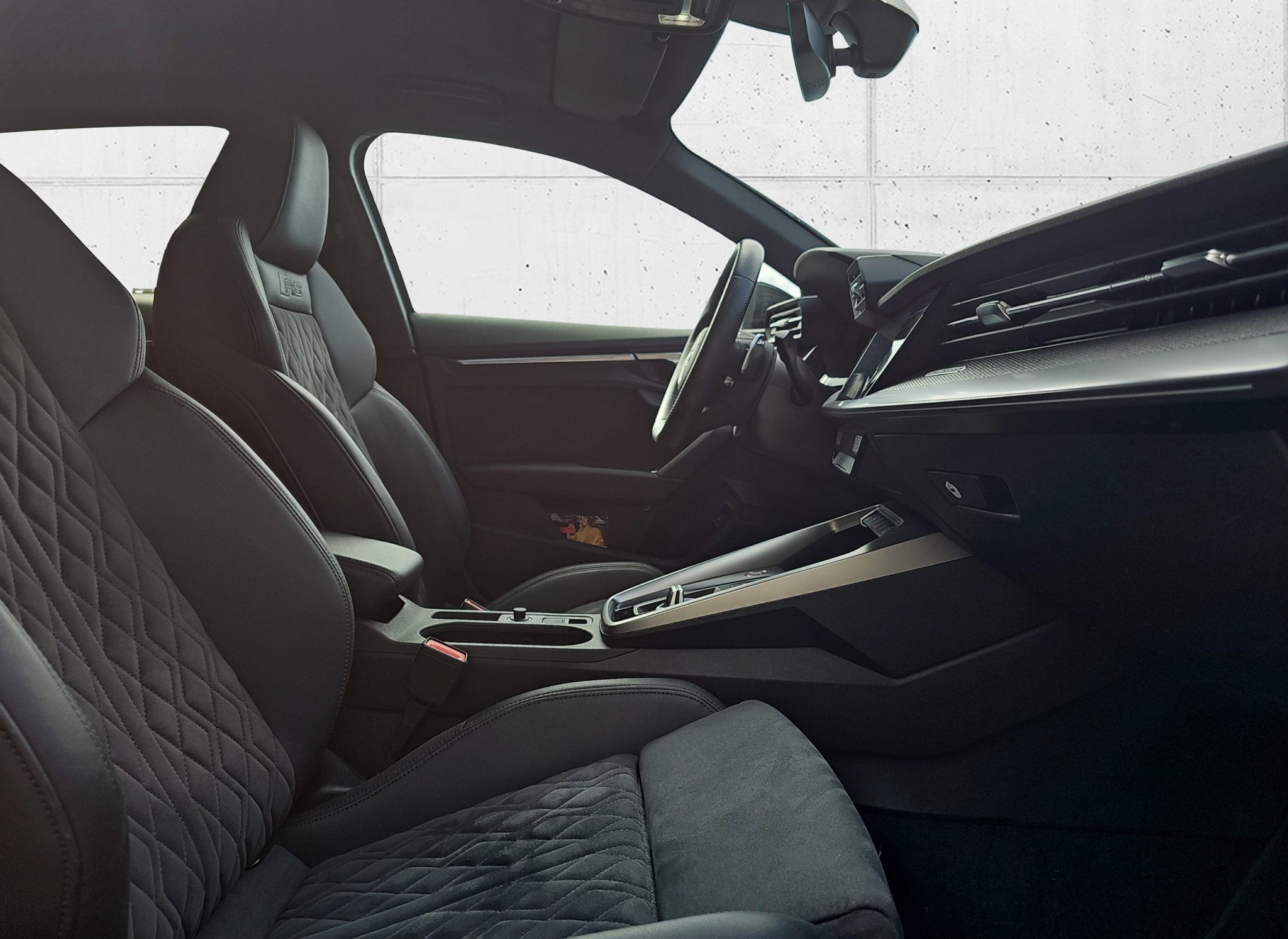 listing desktop thumbnail image 20