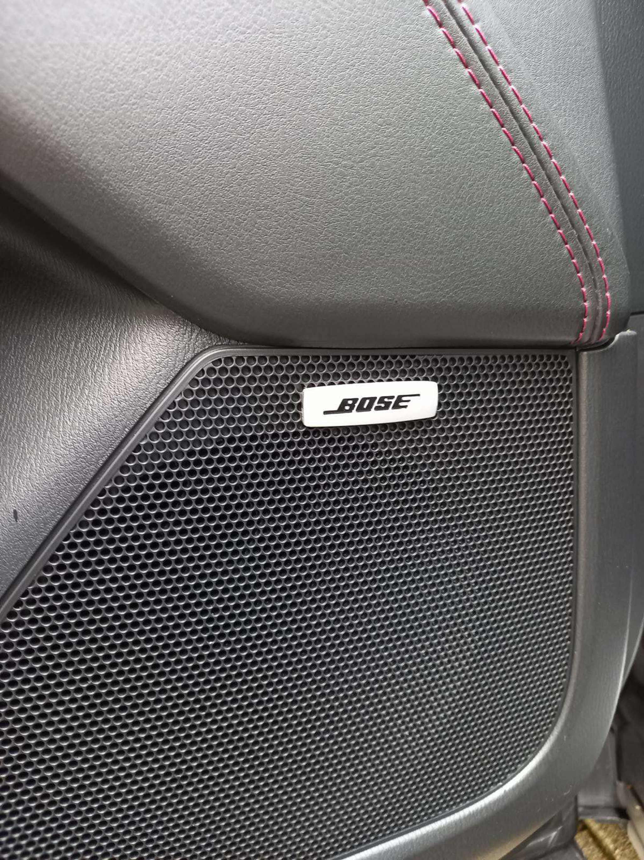 listing desktop thumbnail image 11