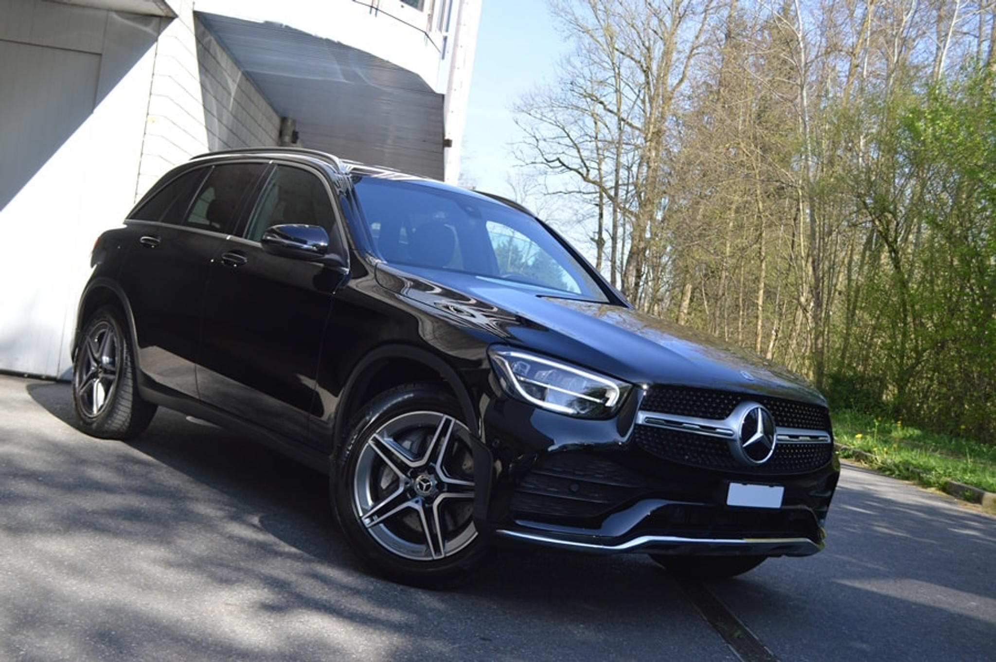 car-image-0