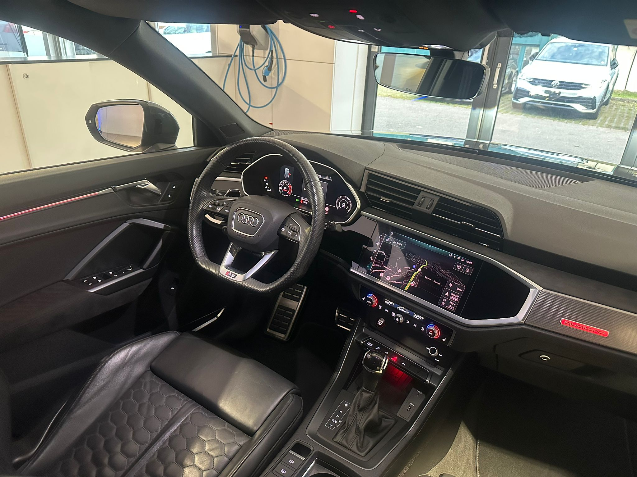 listing desktop thumbnail image 8