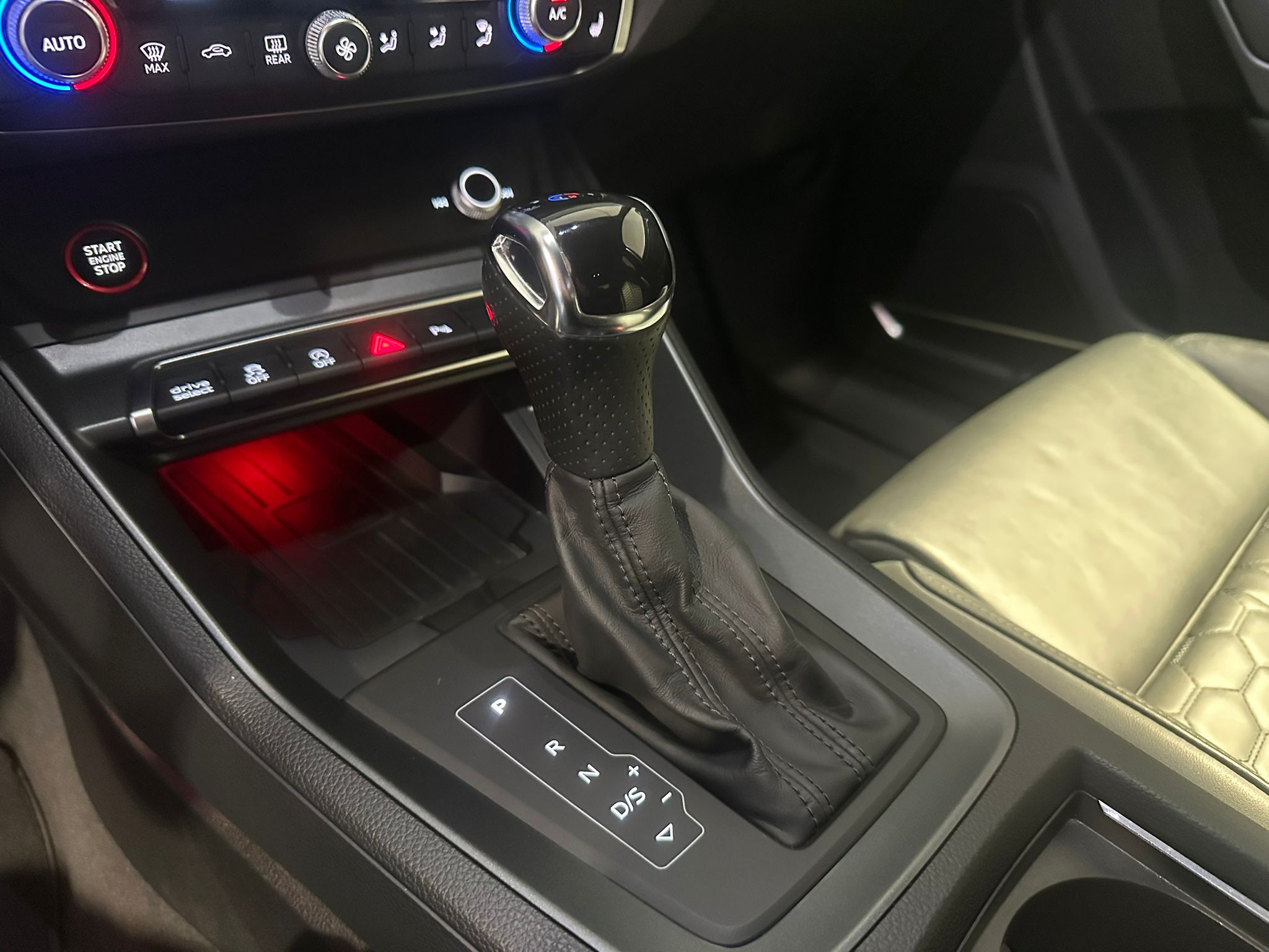 listing desktop thumbnail image 11