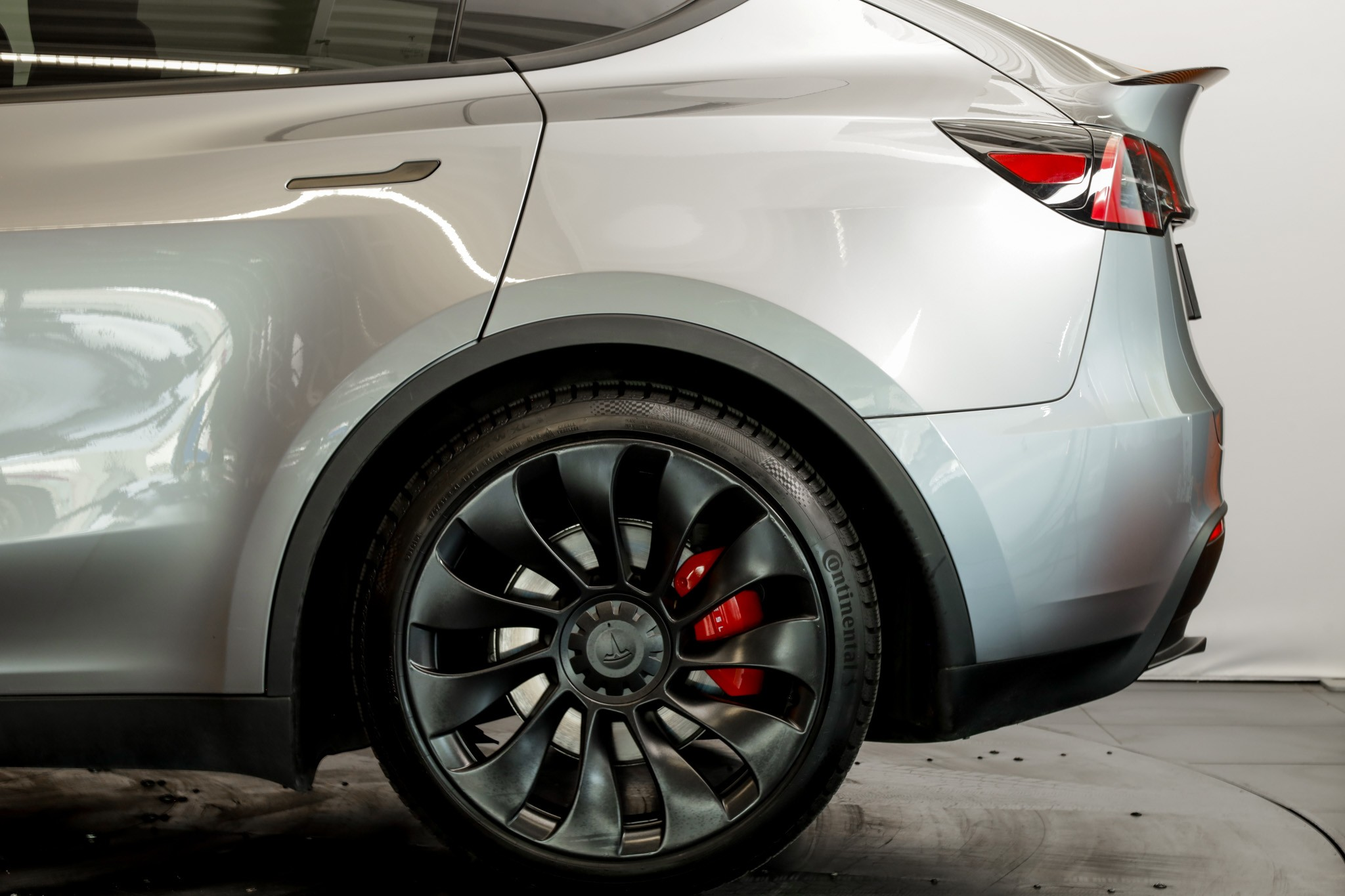 listing desktop thumbnail image 9