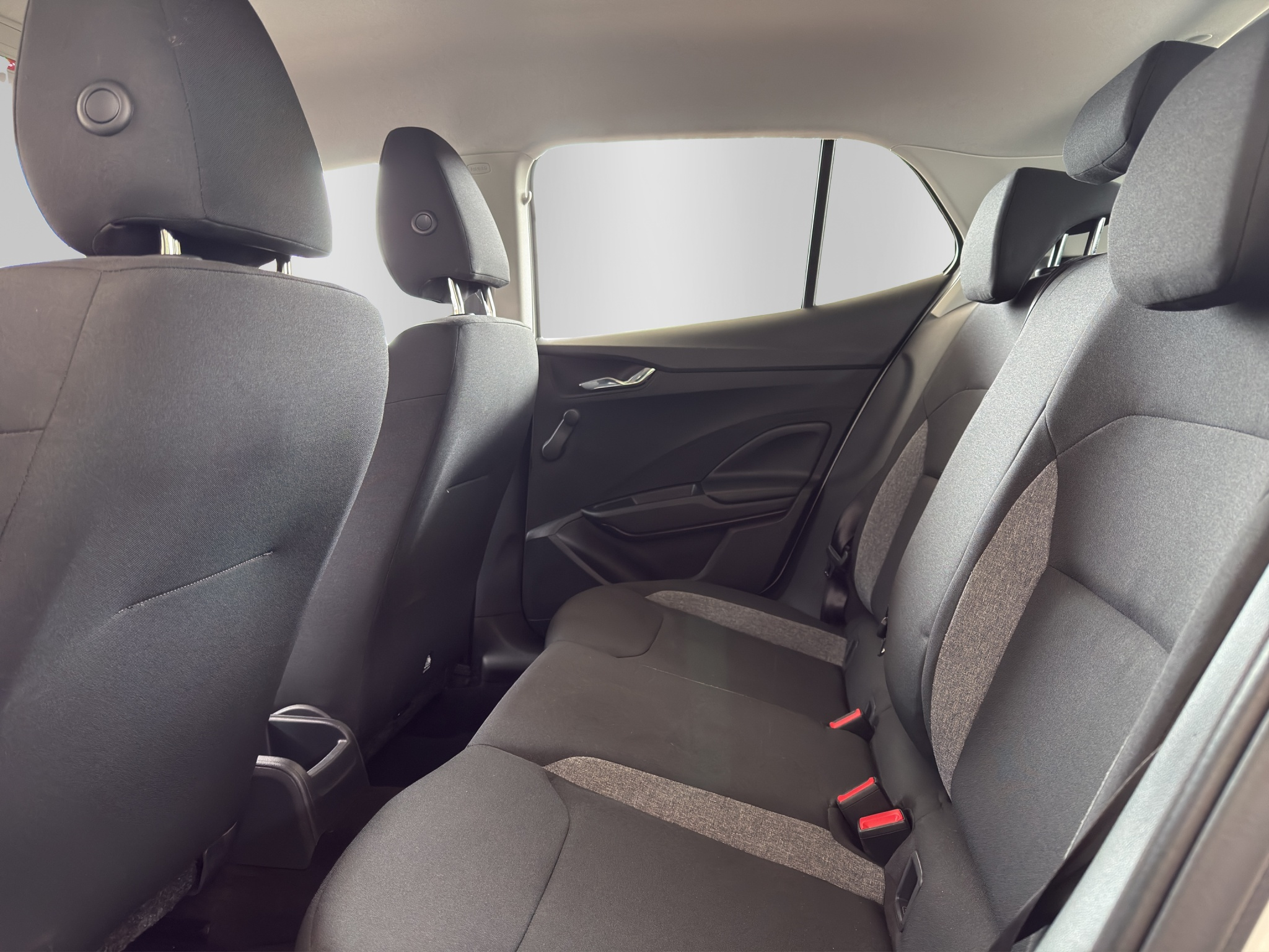 listing desktop thumbnail image 13