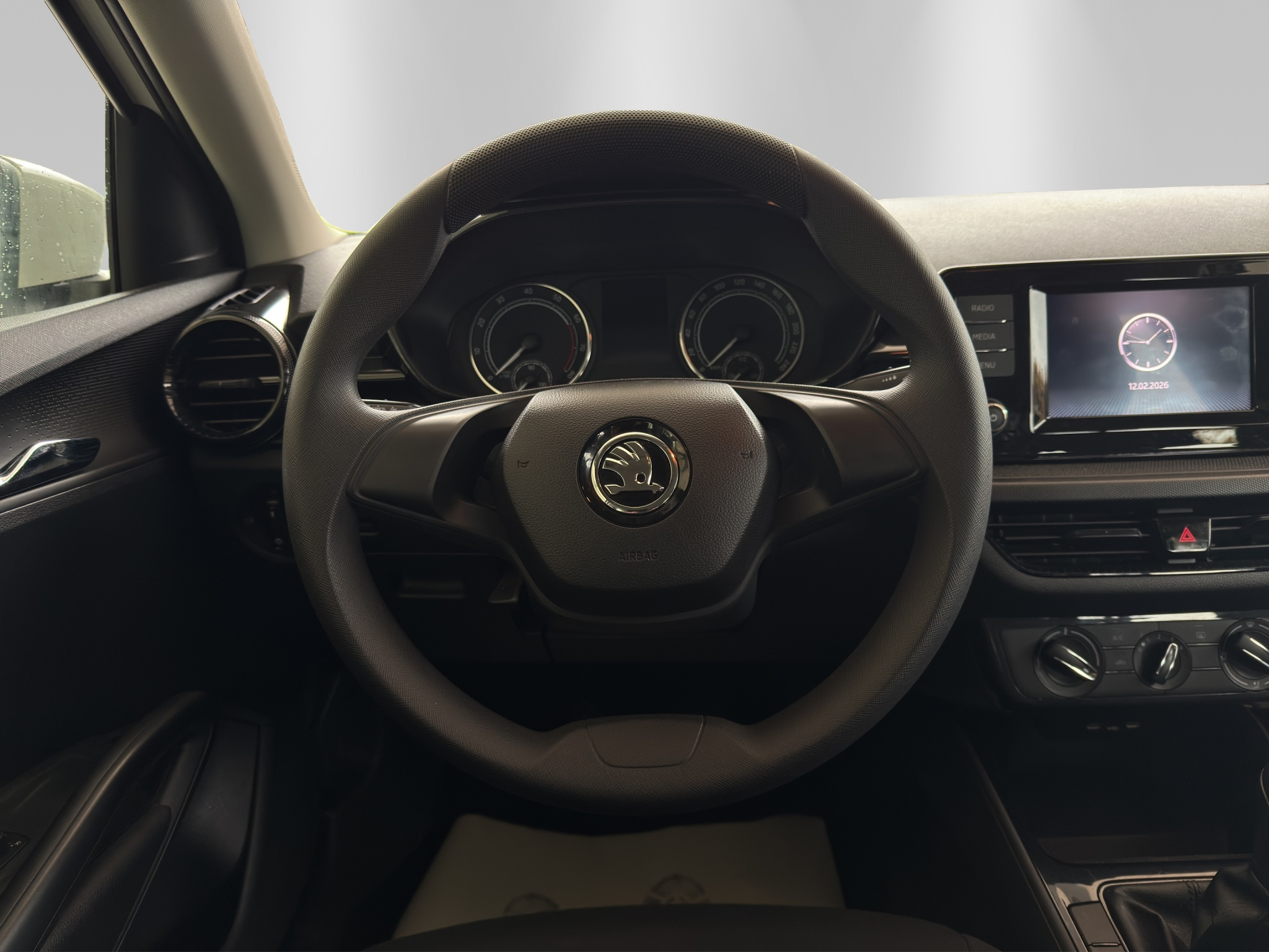 listing desktop thumbnail image 9