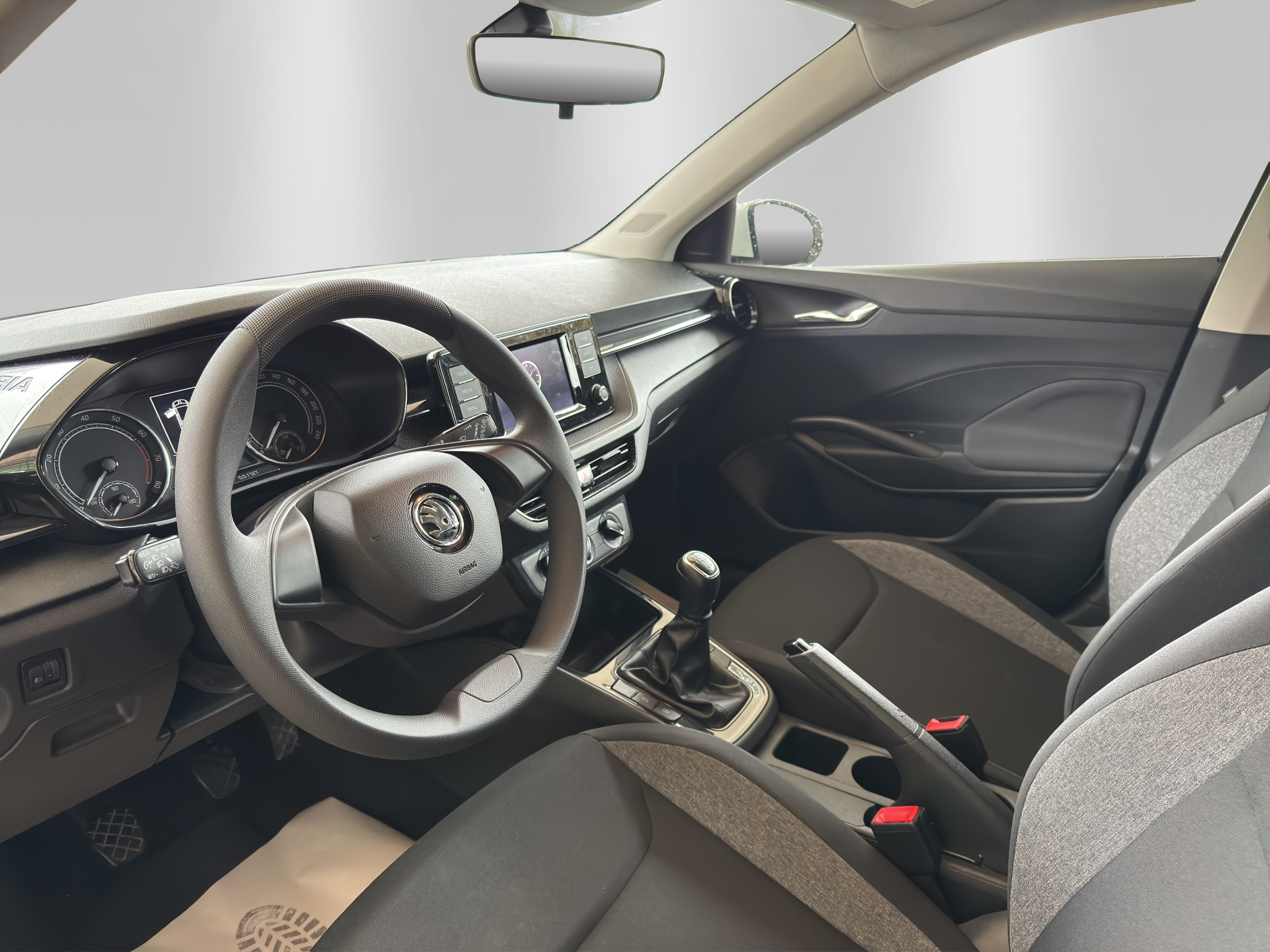 listing desktop thumbnail image 7