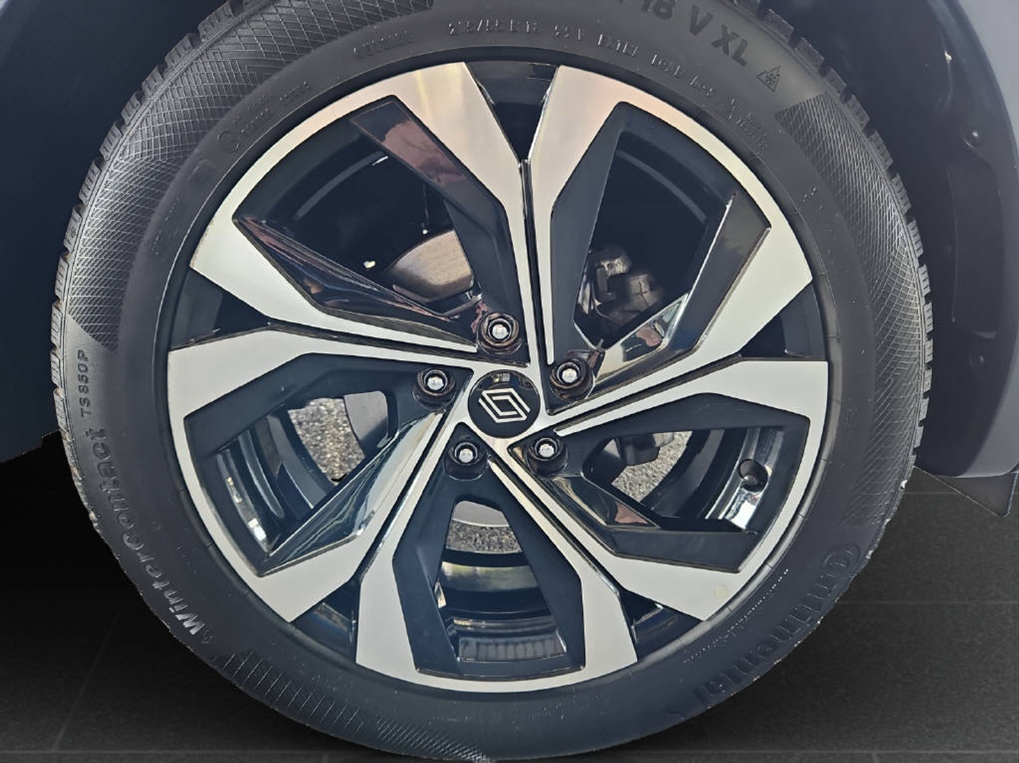 listing desktop thumbnail image 10