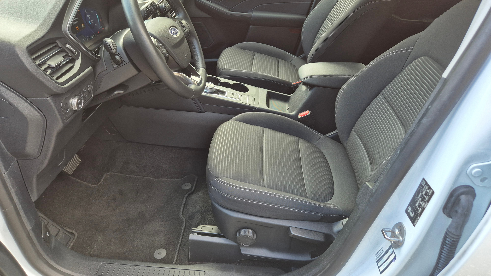 listing desktop thumbnail image 9