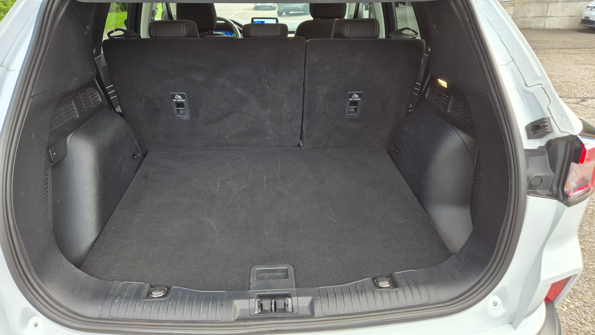 listing desktop thumbnail image 11