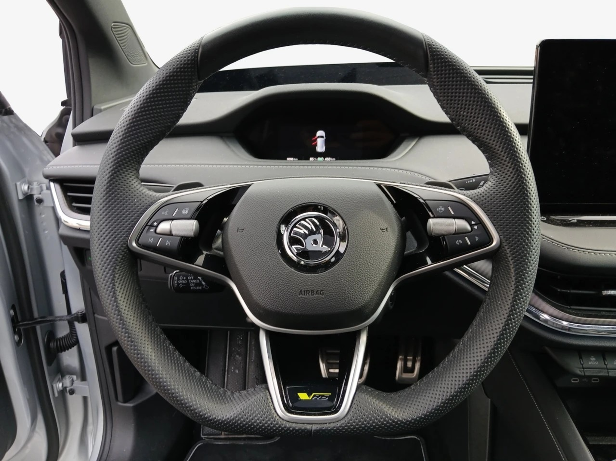 listing desktop thumbnail image 10