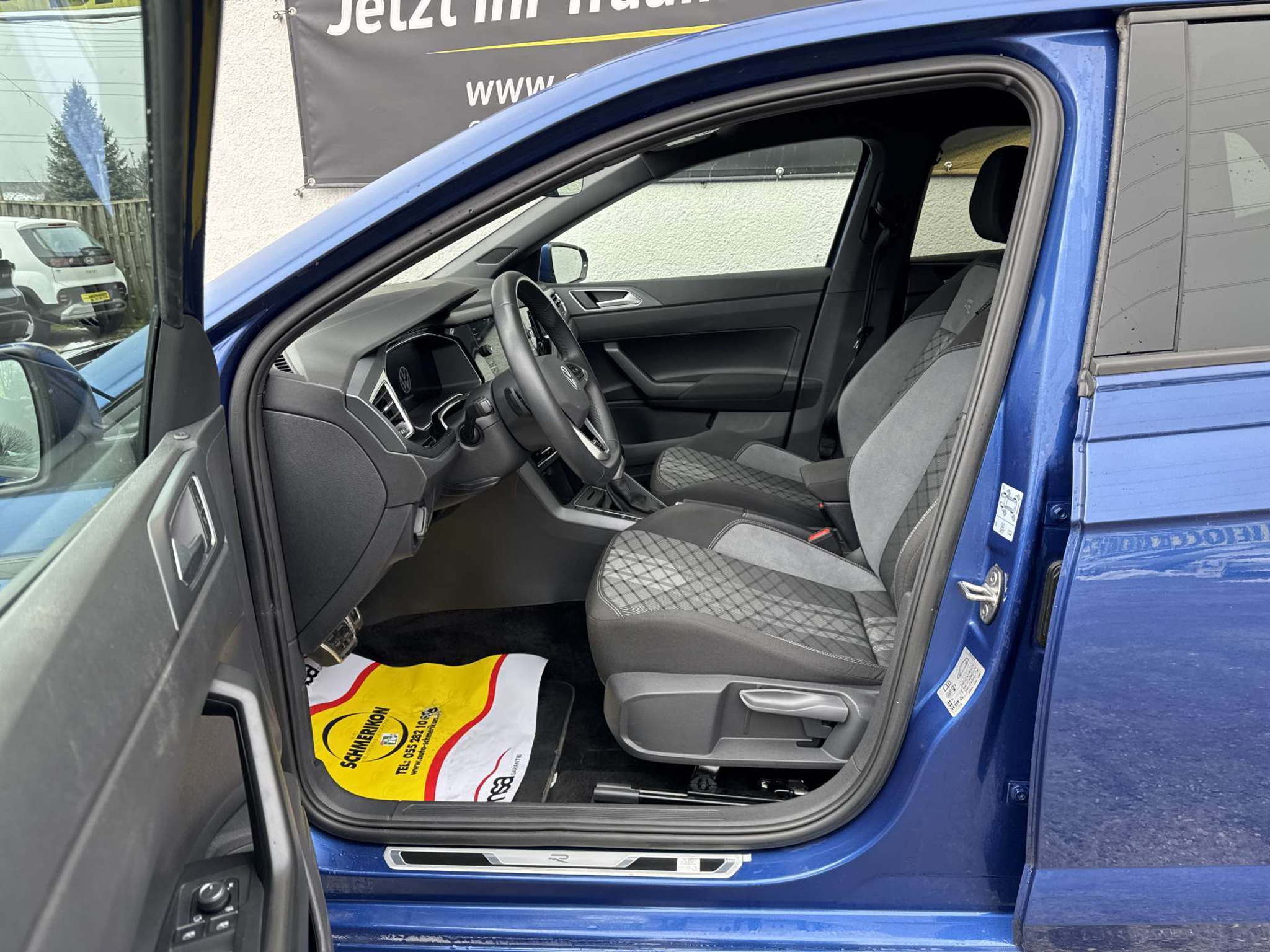 listing desktop thumbnail image 6