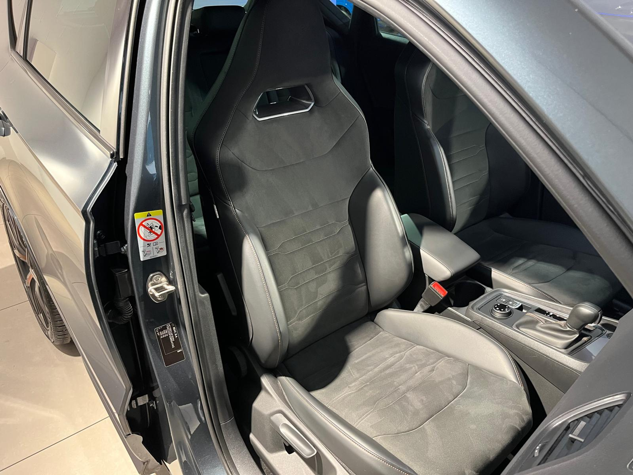 listing desktop thumbnail image 6