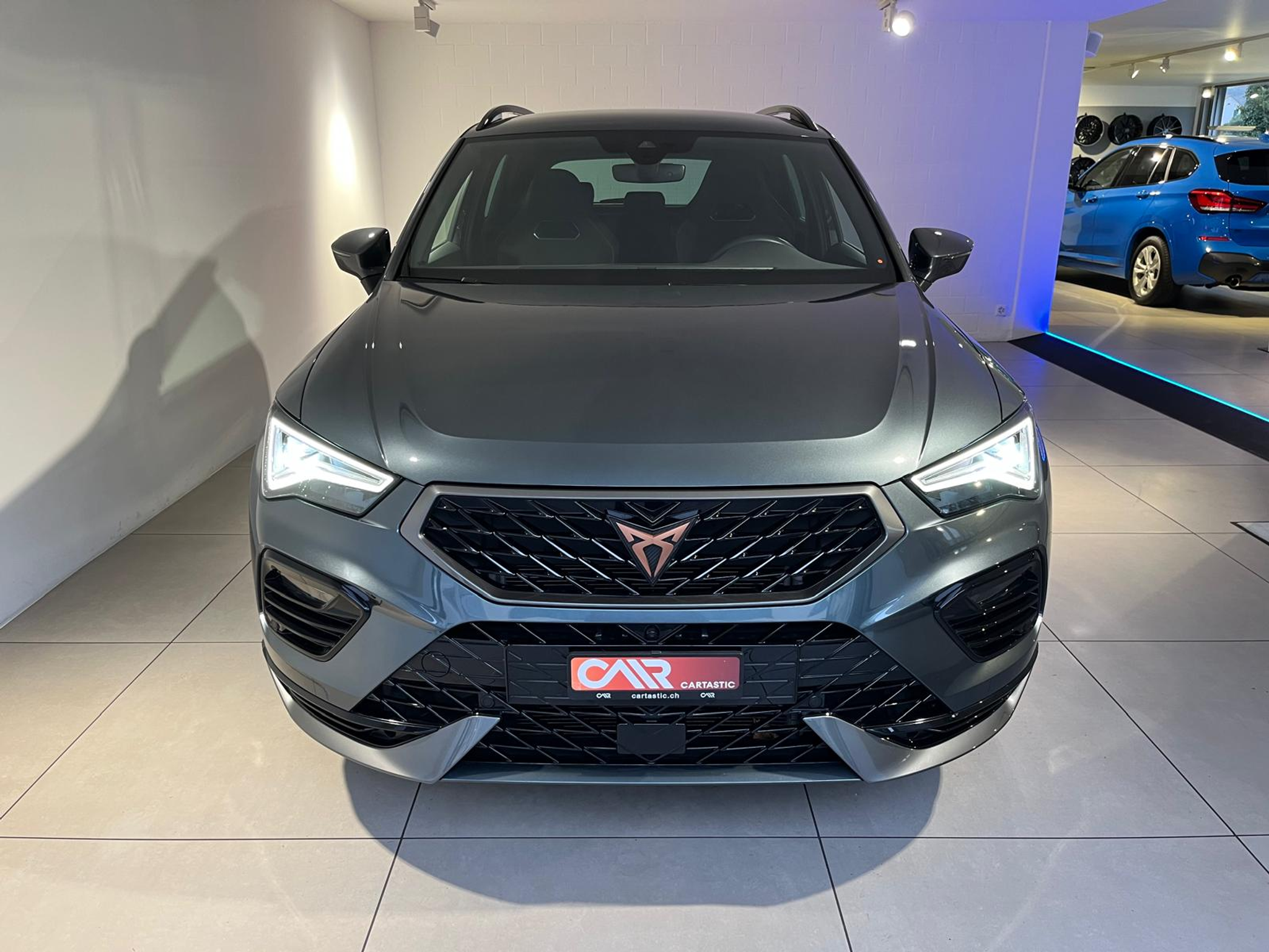 listing desktop thumbnail image 1