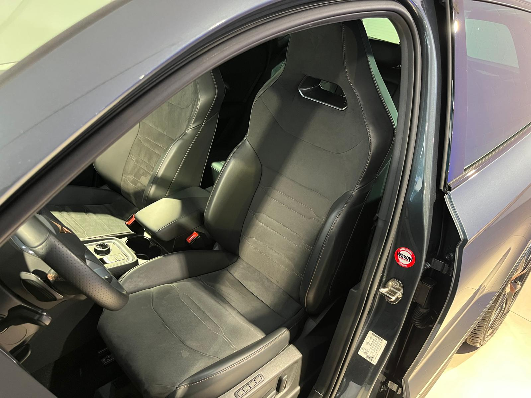 listing desktop thumbnail image 5